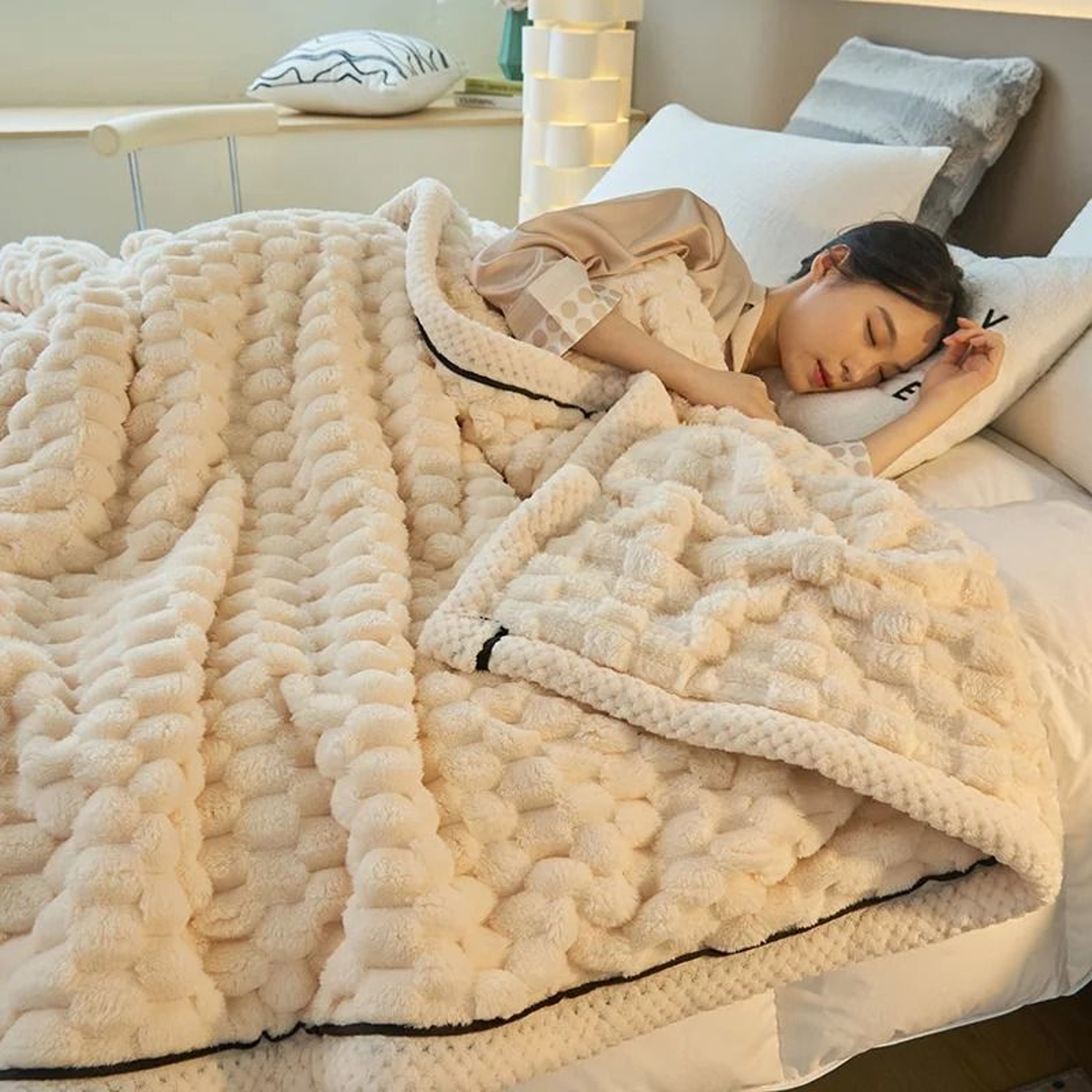 Soft Coral Velvet Blanket Warm Fluffy Bed And Sofa Throw 12