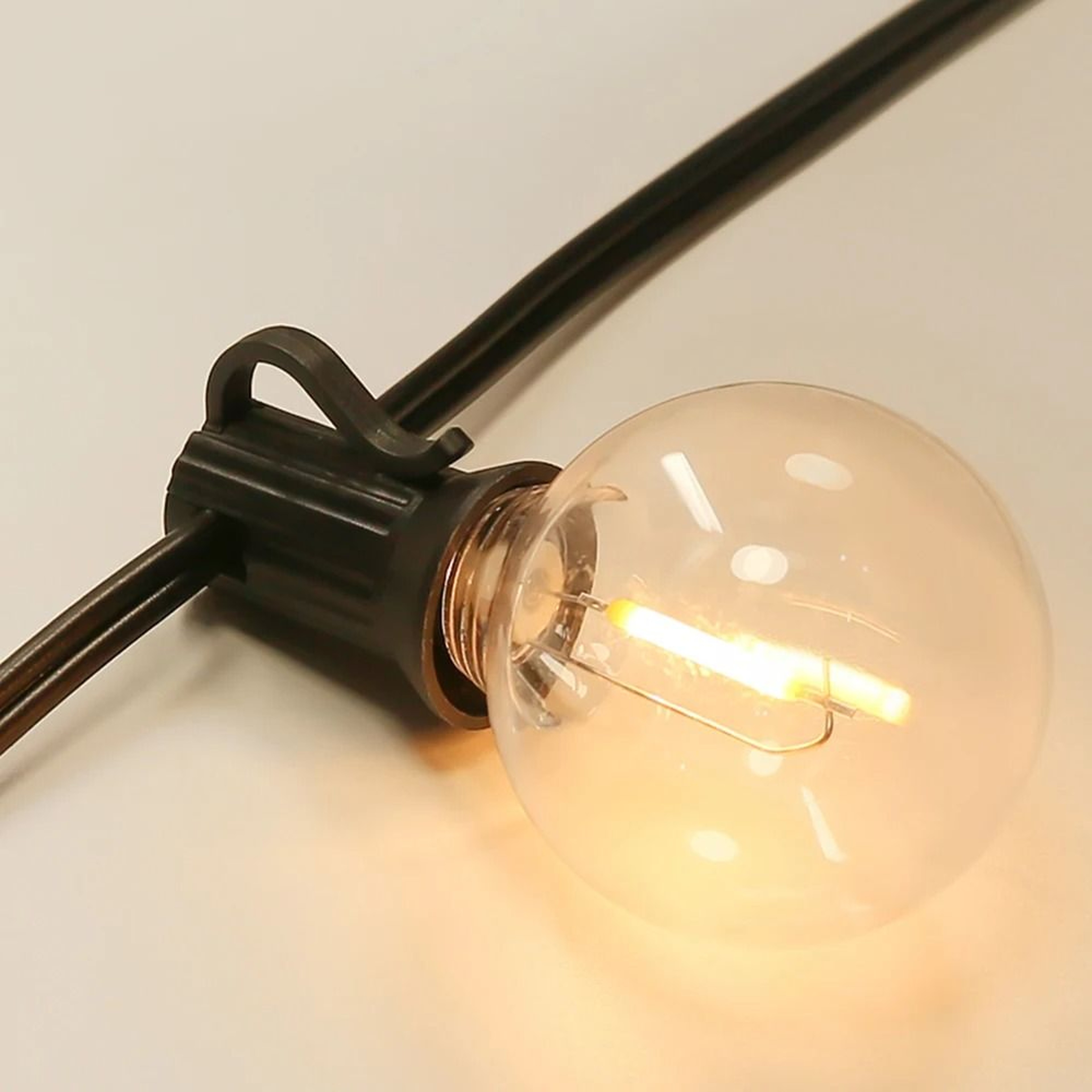 Shatterproof G40 Outdoor String Lights For Warm Patio Party Ambiance Anywhere 11
