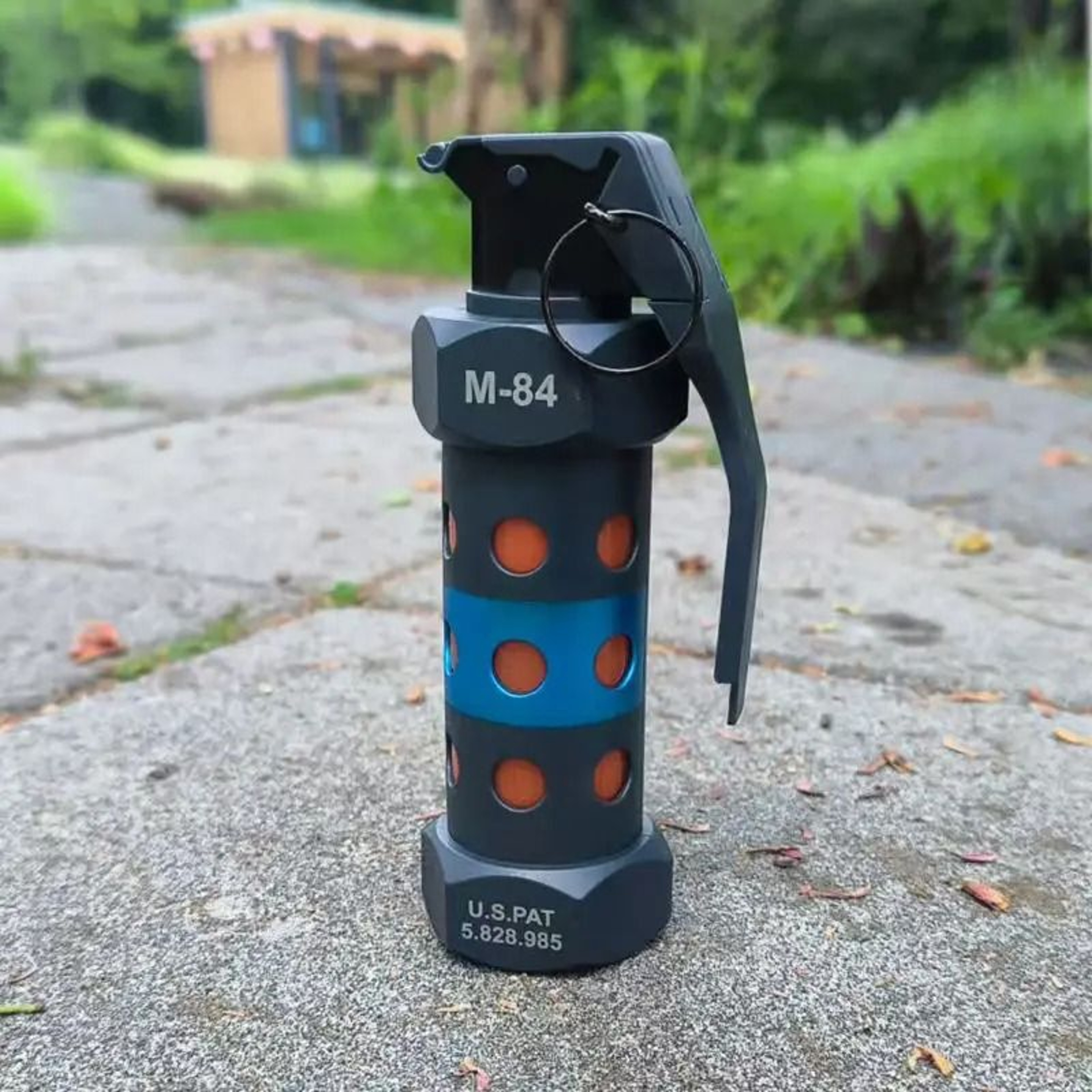 M84 Tactical LED Camping Light And Realistic Cosplay Prop 2