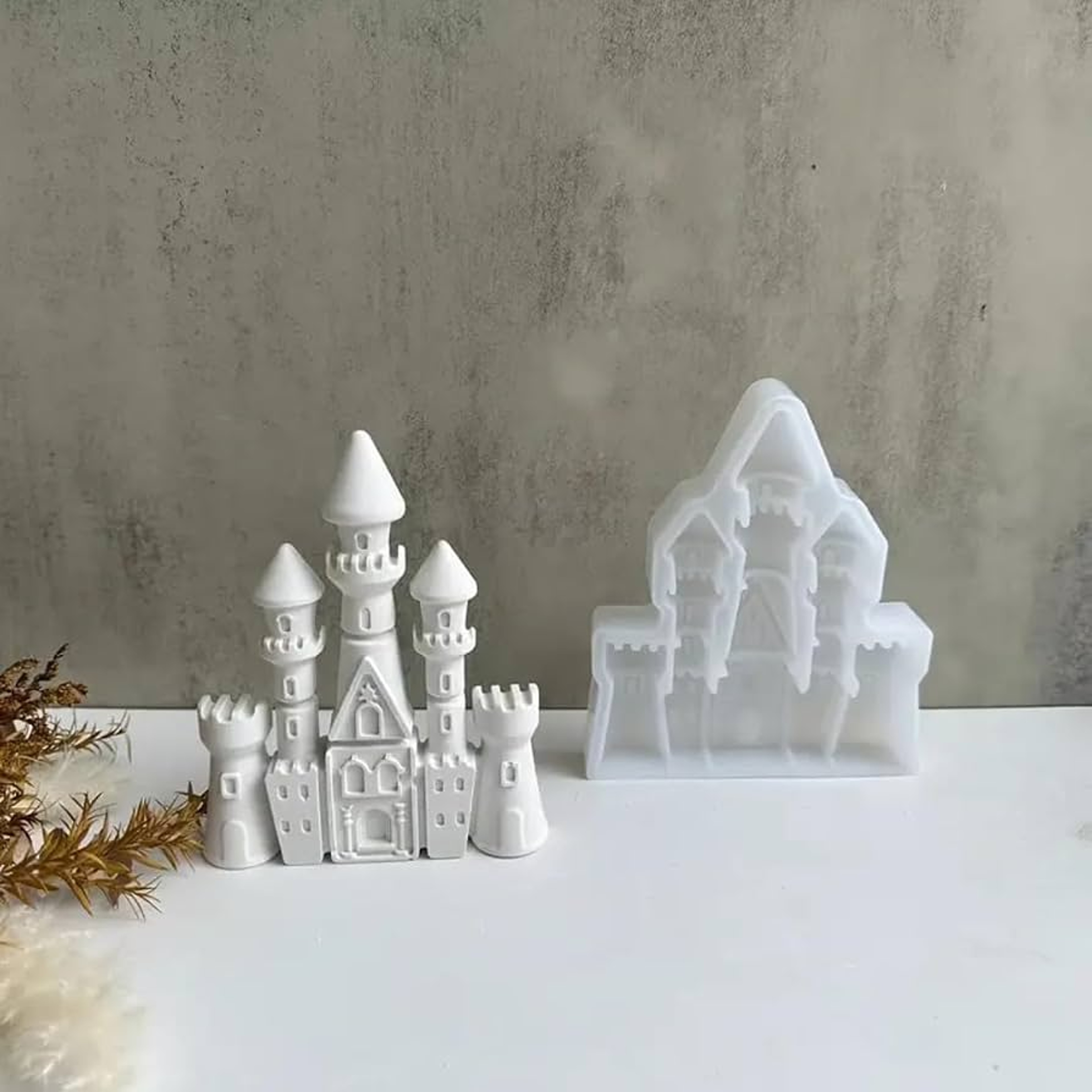 European Castle Silicone Mold DIY Chocolate Candy Cake And Craft Mould 0