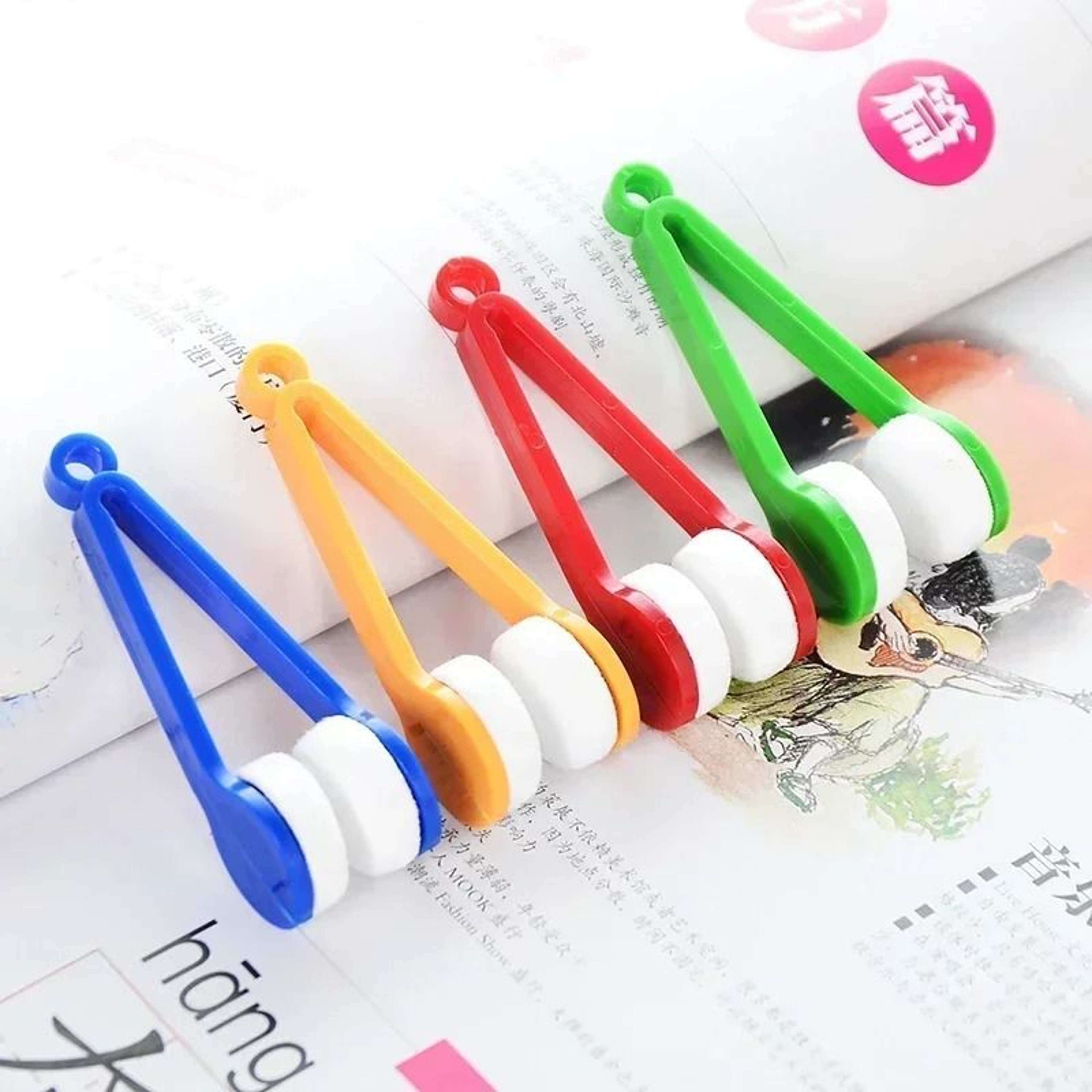 Portable Microfiber Eyeglass Cleaning Brush Lens Wiper 12