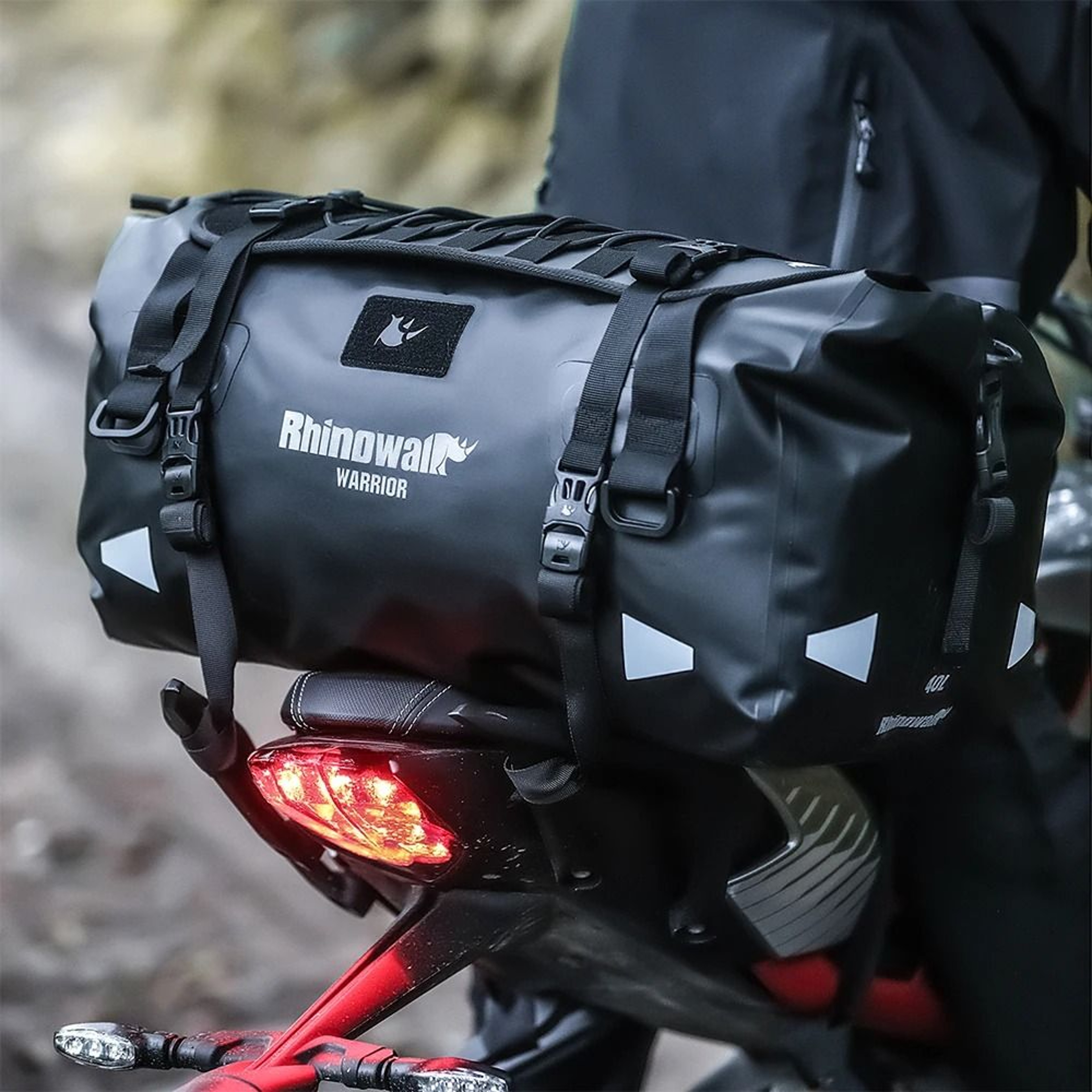 20L65L Waterproof Motorcycle Tail Bag With MOLLE Expansion 0