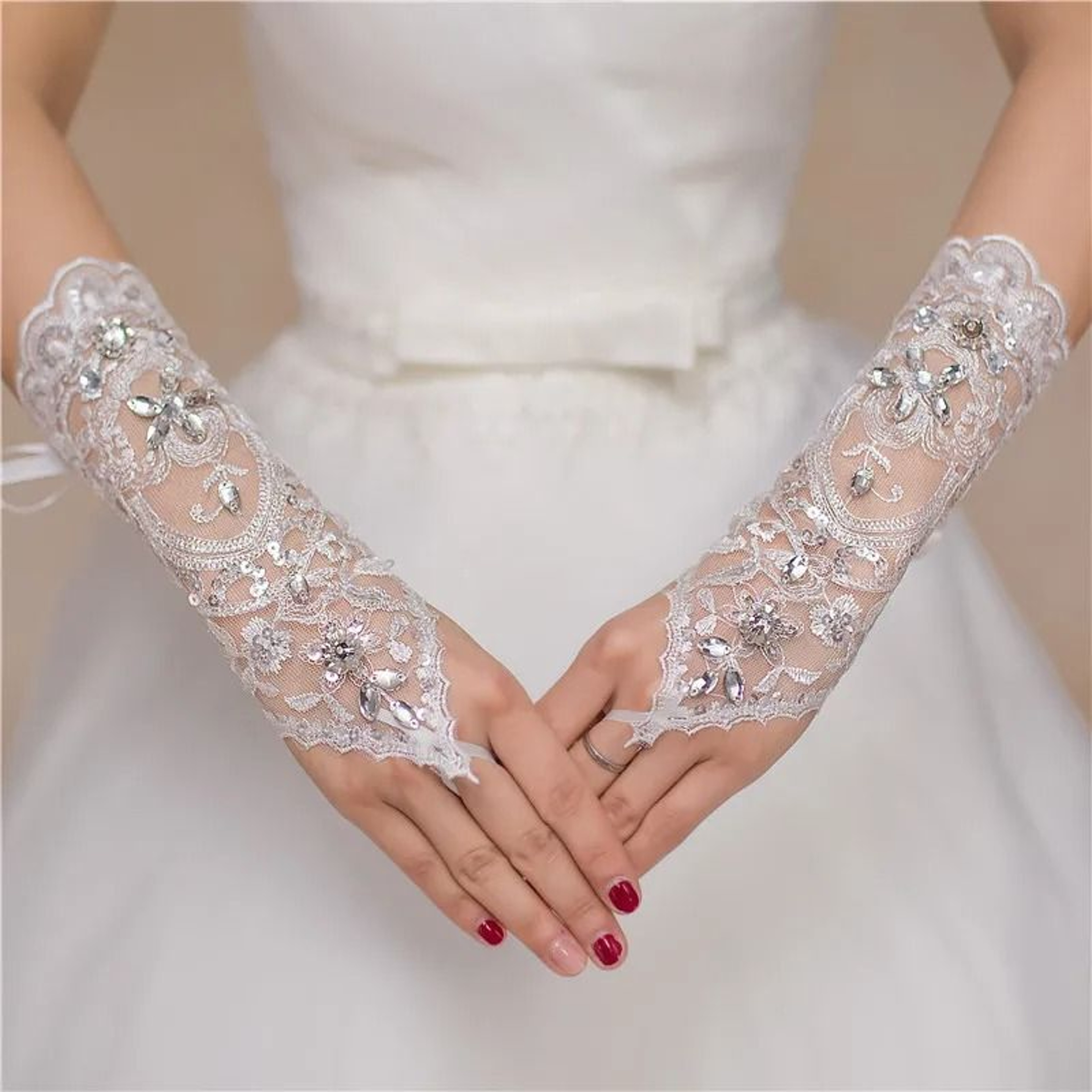 Womens White Lace Bridal Gloves Fingerless Crystal Sequin Wedding Gloves 7