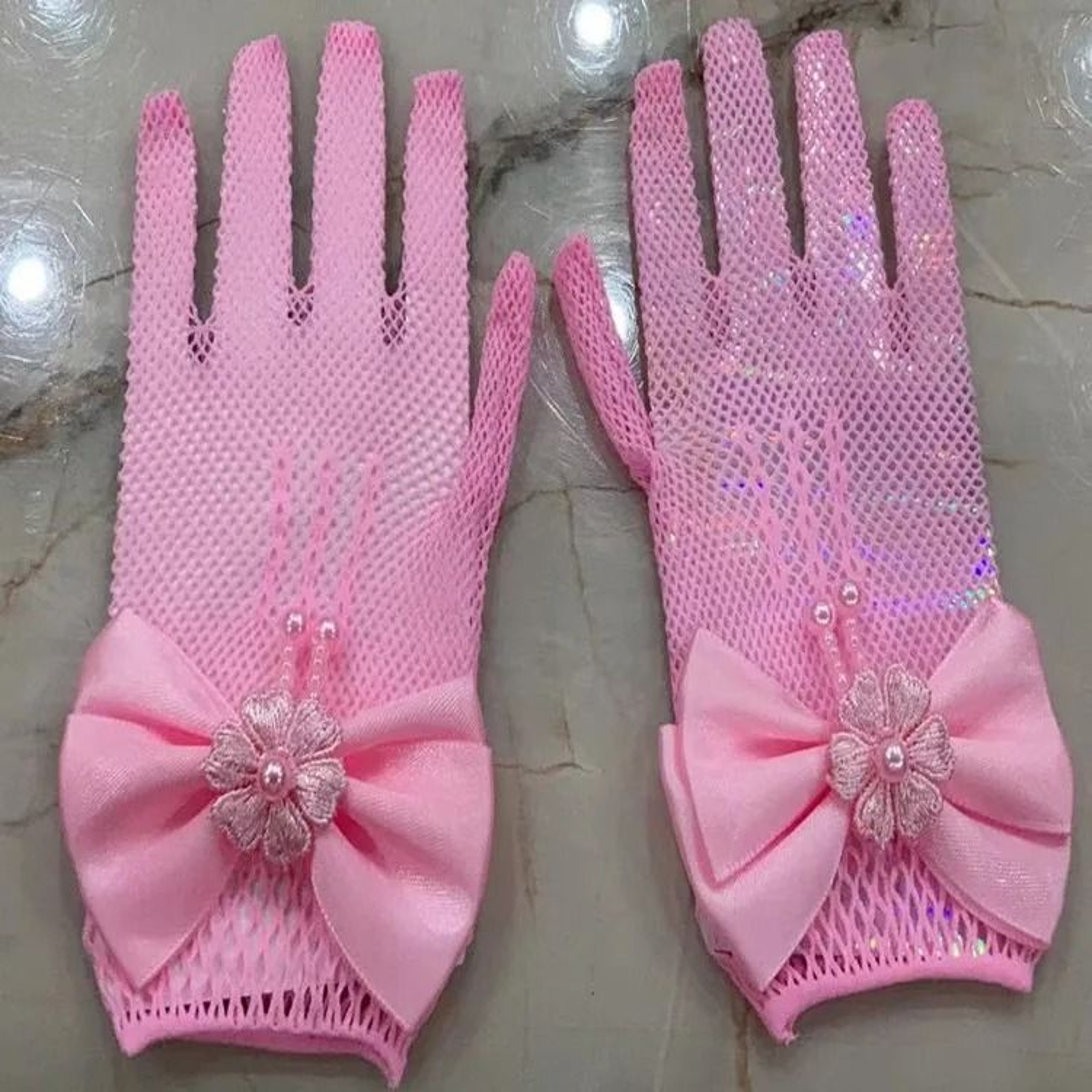 Girls White Lace Flower Girl Gloves Faux Pearl Bow Communion Gloves 4