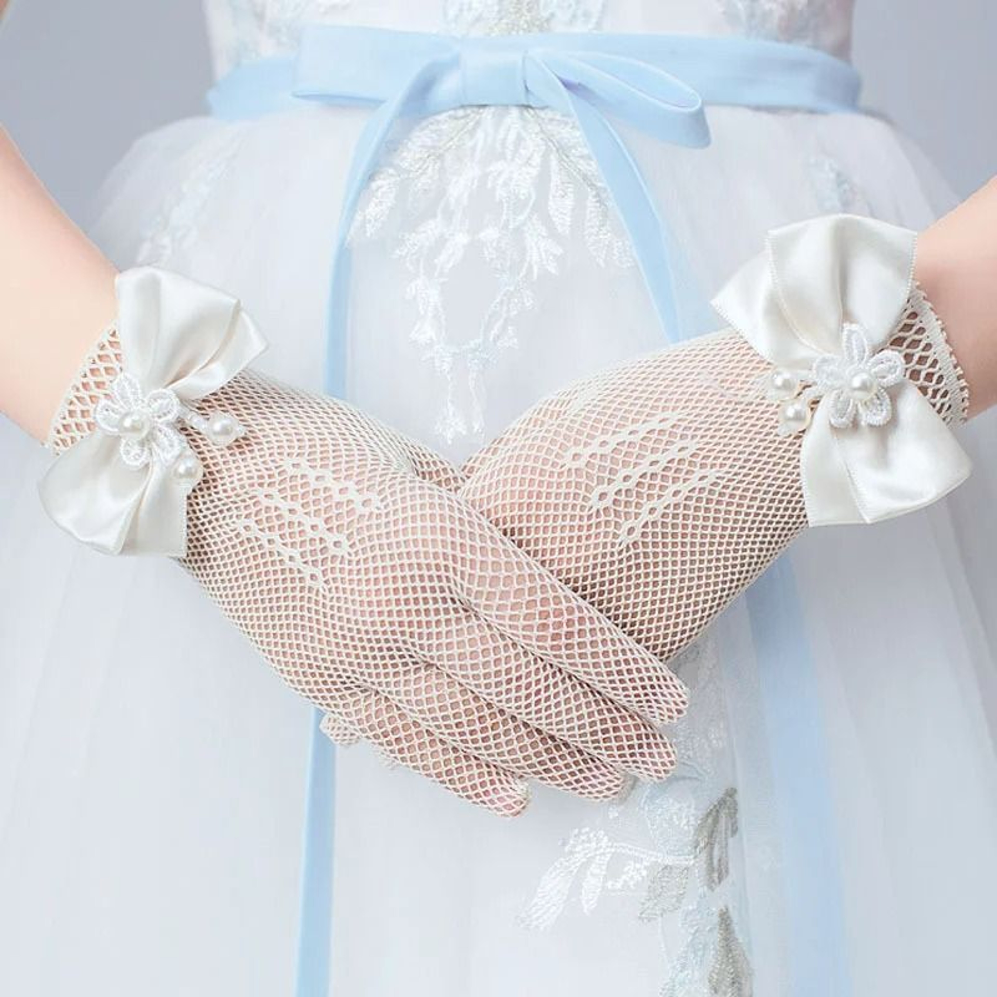 Girls White Lace Flower Girl Gloves Faux Pearl Bow Communion Gloves 11