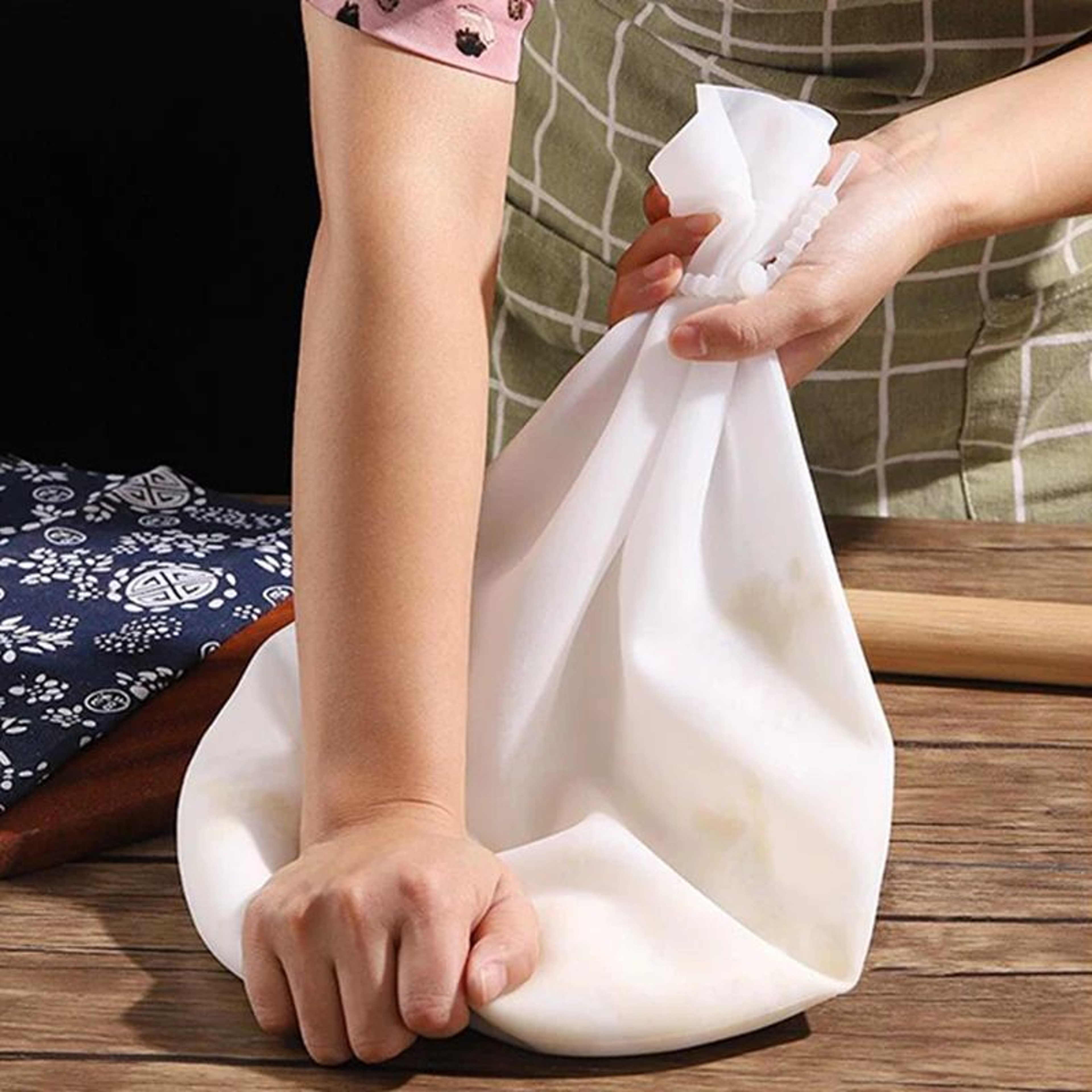 Silicone Dough Kneading Bag  MessFree Dough Mixer Bag For Bread Pizza  Pastry 2