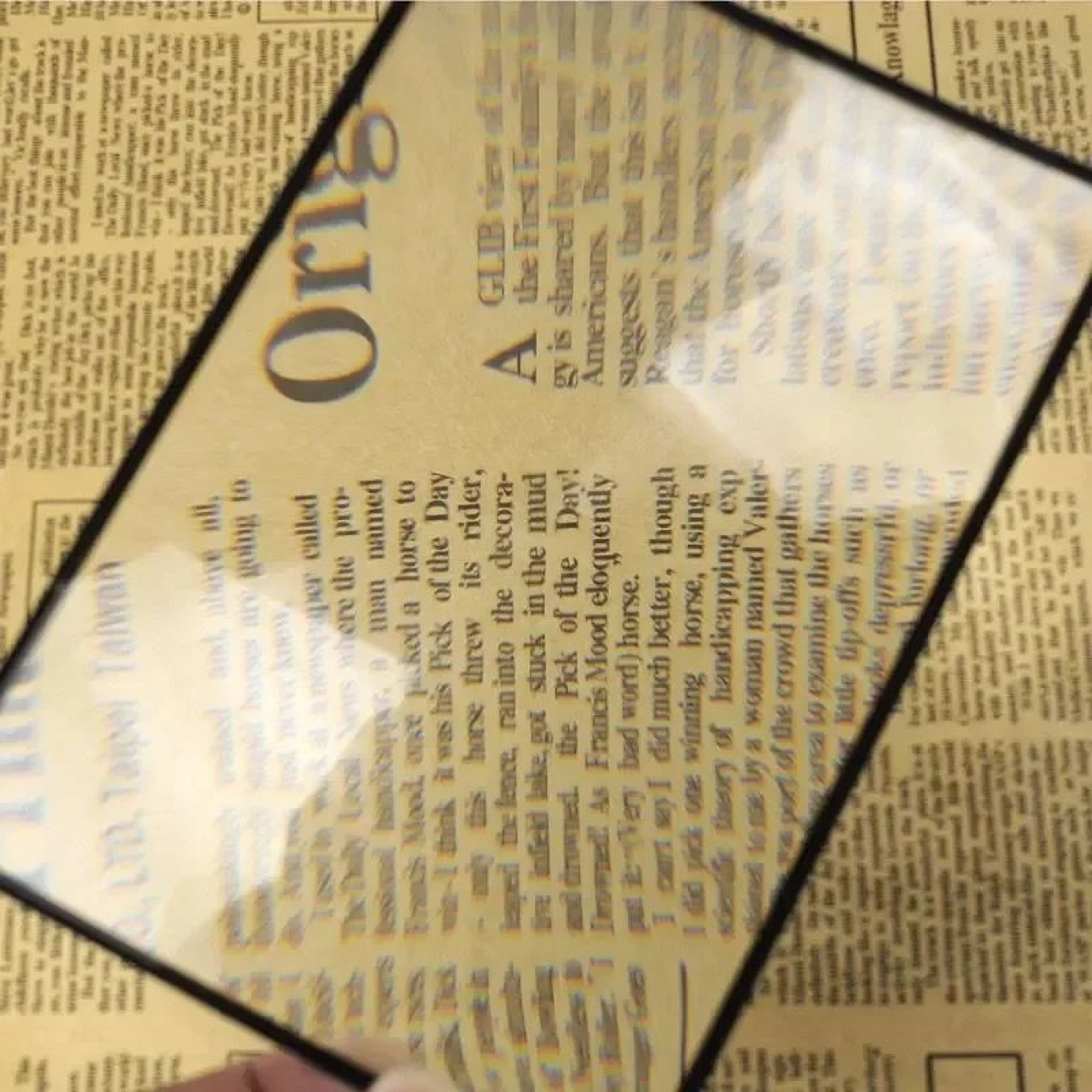 FullPage Reading Magnifier  Large Sheet Magnifying Glass For Books  Documents 1