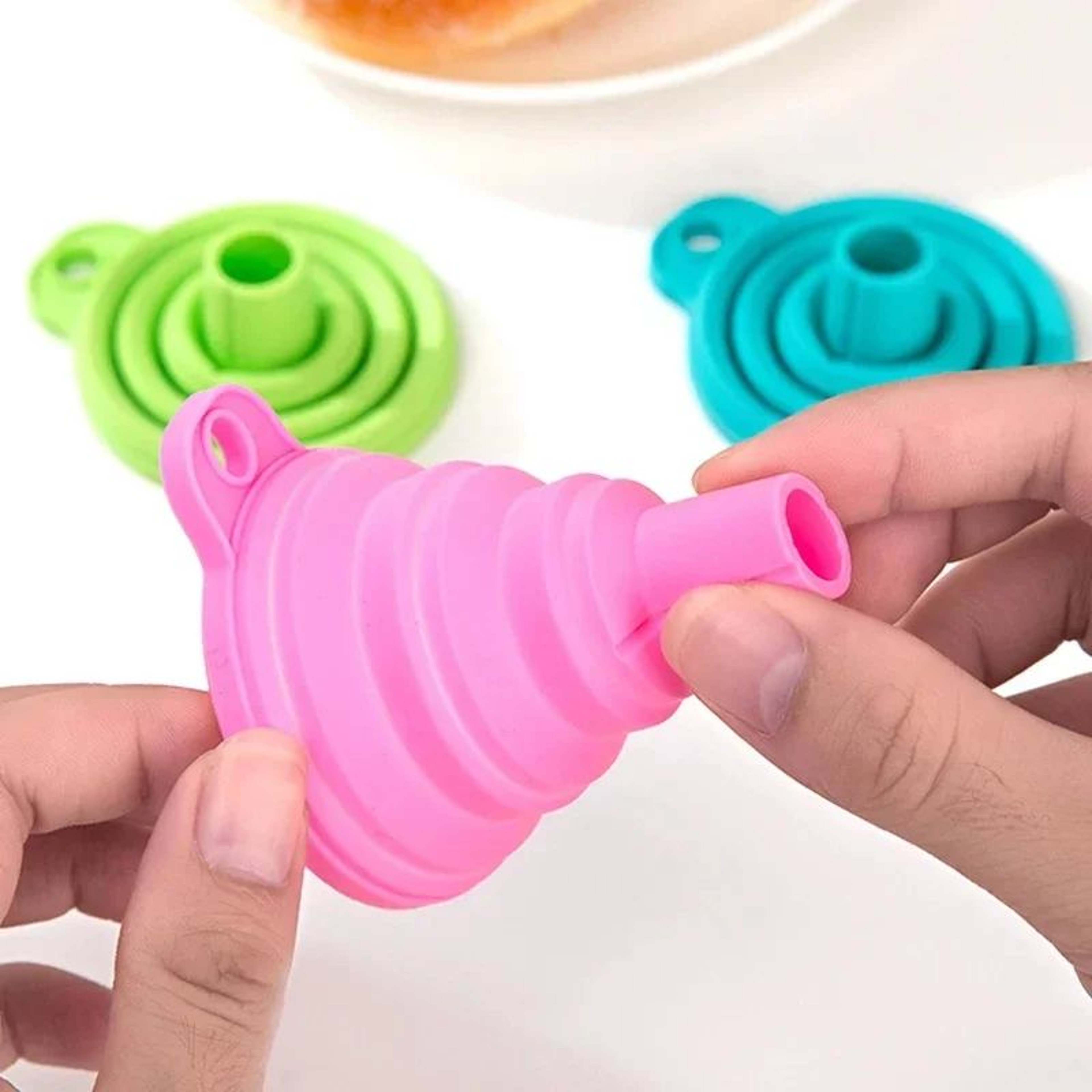 Portable Silicone Collapsible Funnel For Clean SpillFree Pouring 2