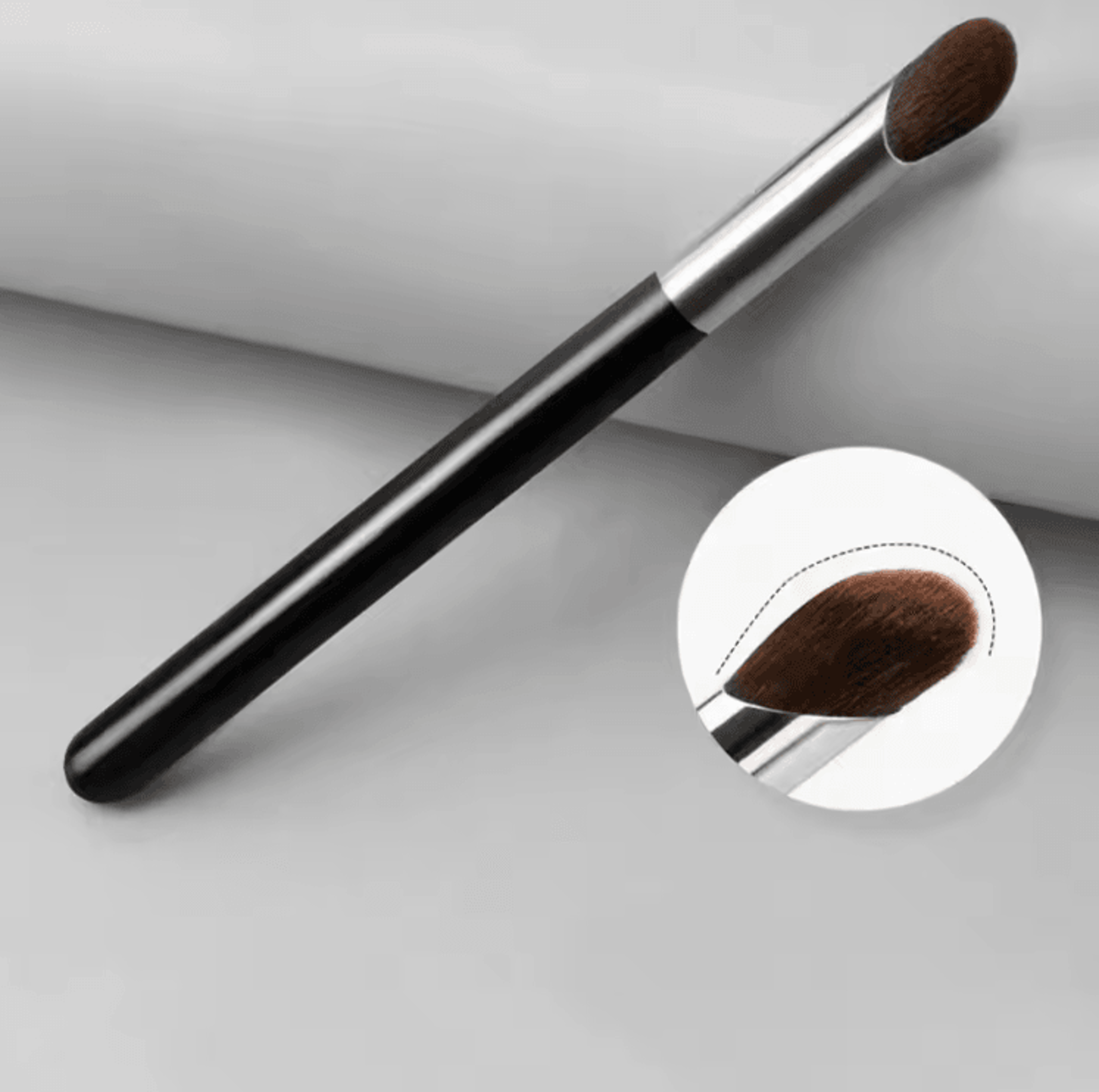 Soft Round Head Concealer Brush Set For Seamless Coverage And Flawless Blending 4