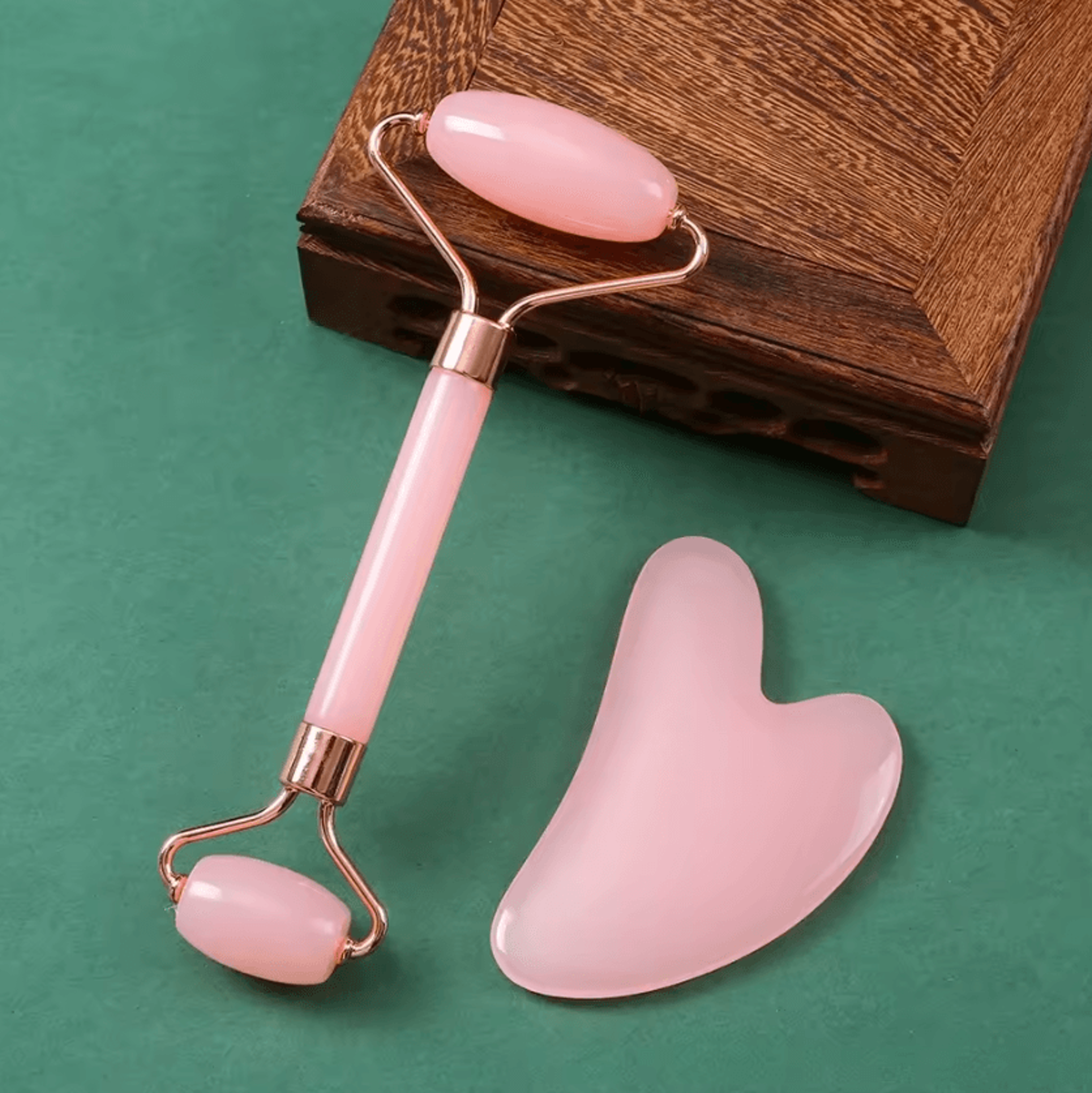 Ice Face Roller And Gua Sha Set For Facial Massage And Skincare 3