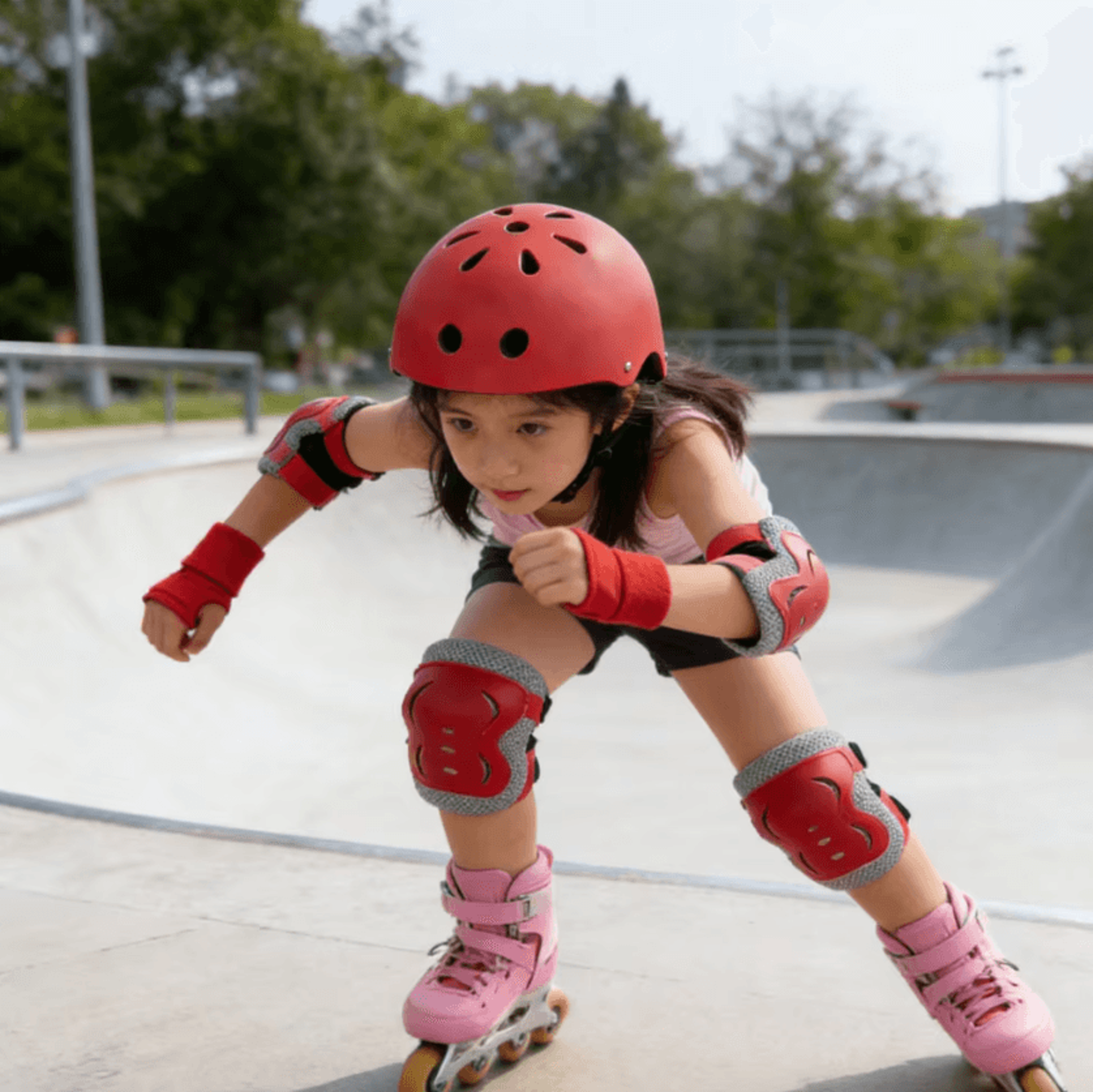 Kids Skating Protective Gear Set With Adjustable Helmet Kids Knee And Elbow Pads And Wrist Guards 2
