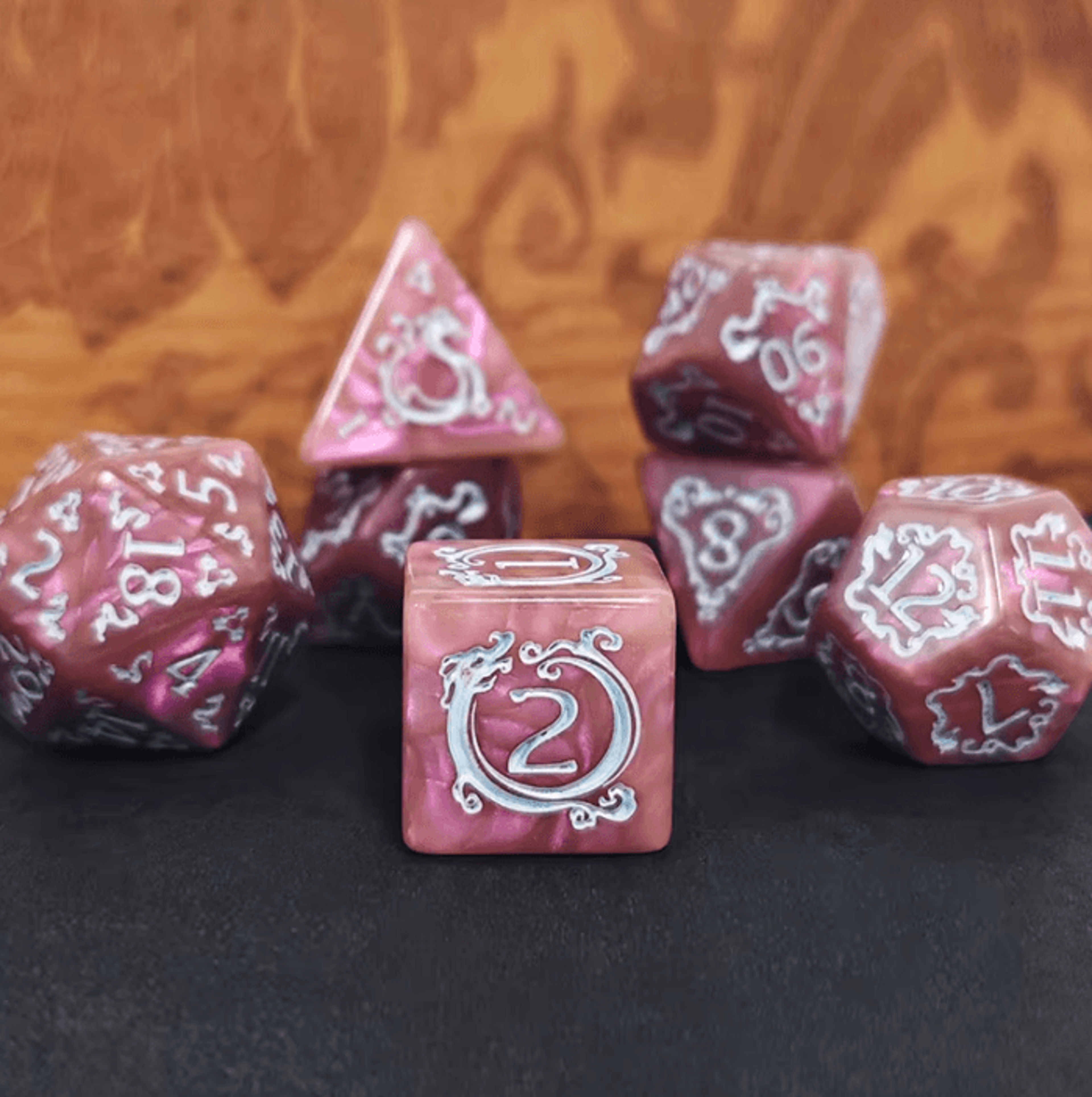 Dragon Pattern 7Piece Polyhedral DND Dice Set For Tabletop RPG Adventures 4