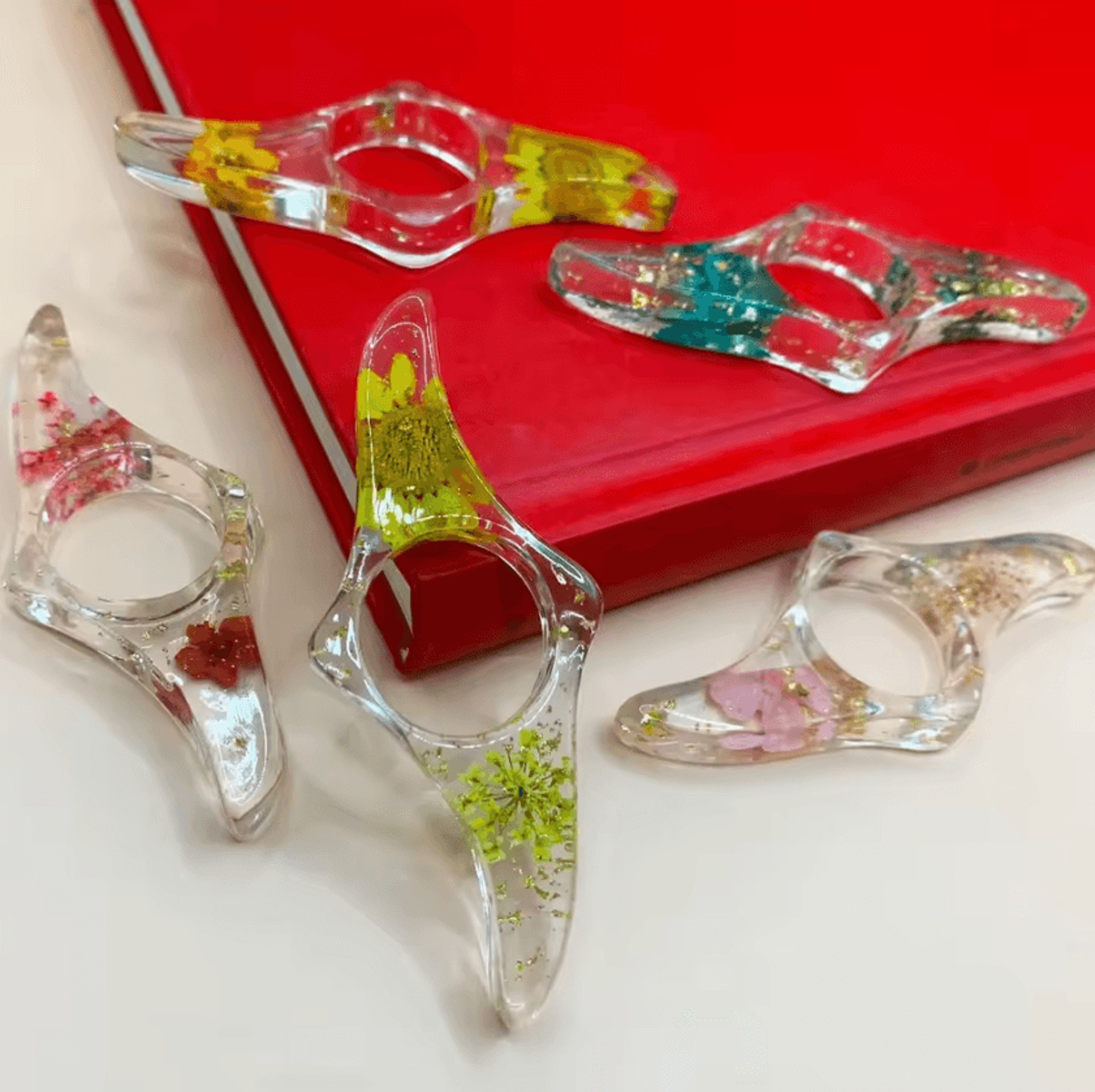 Resin Thumb Page Holder Bookmark OneHand Reading Aid 1