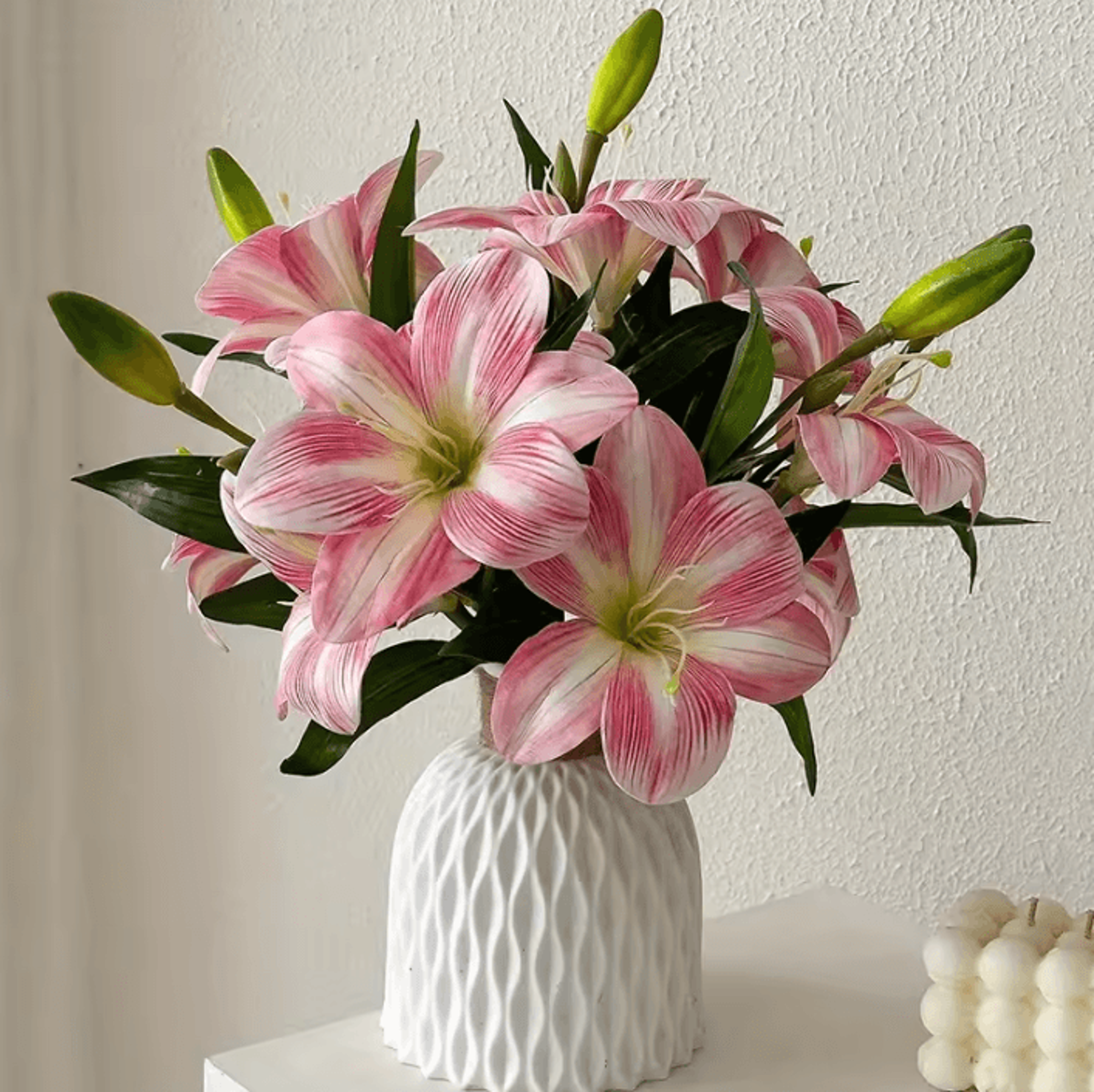Real Touch 3 Head Artificial Lily Flower Stem With Buds 0