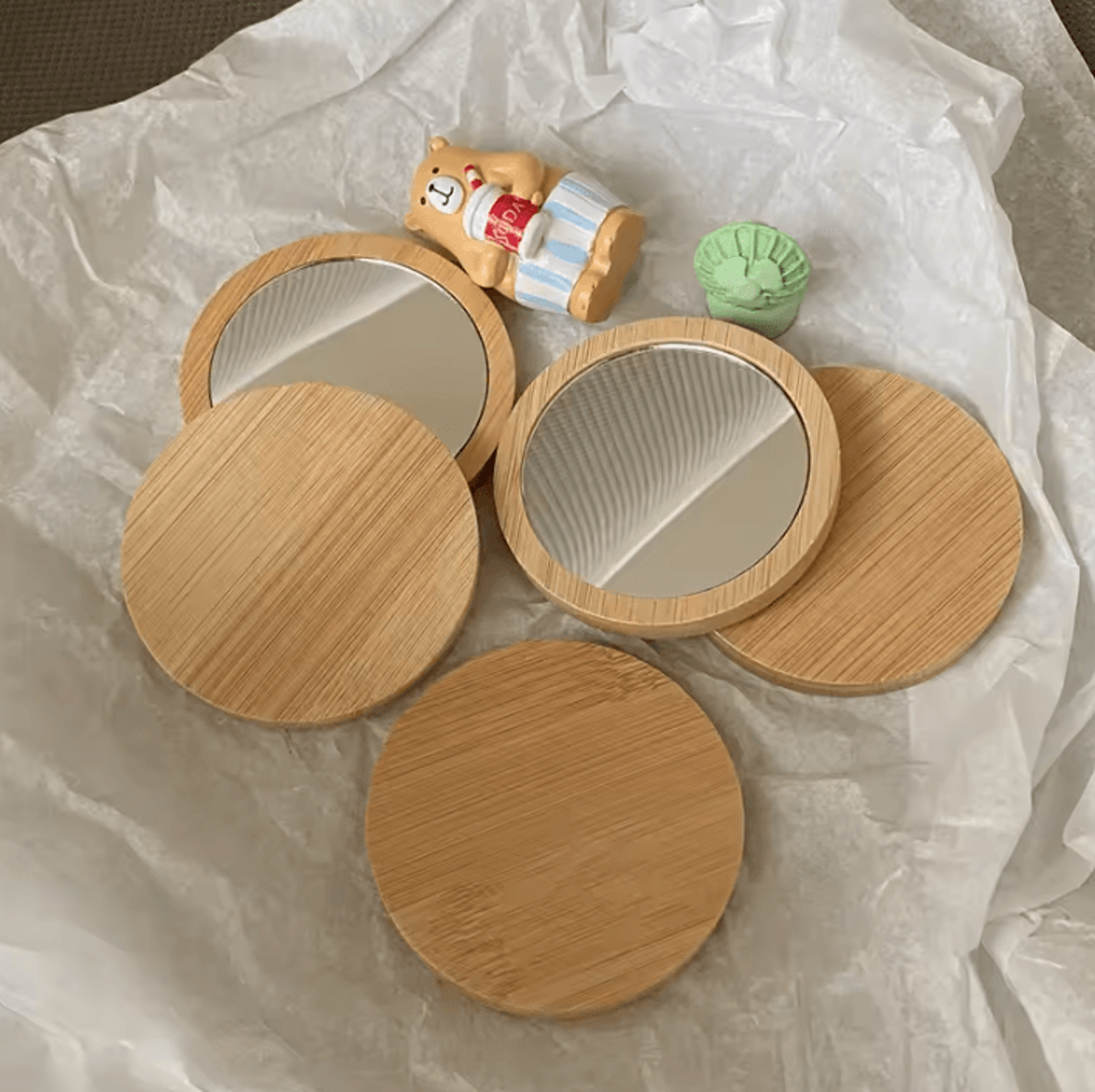 Pure Wood Round Portable Makeup Mirror 0