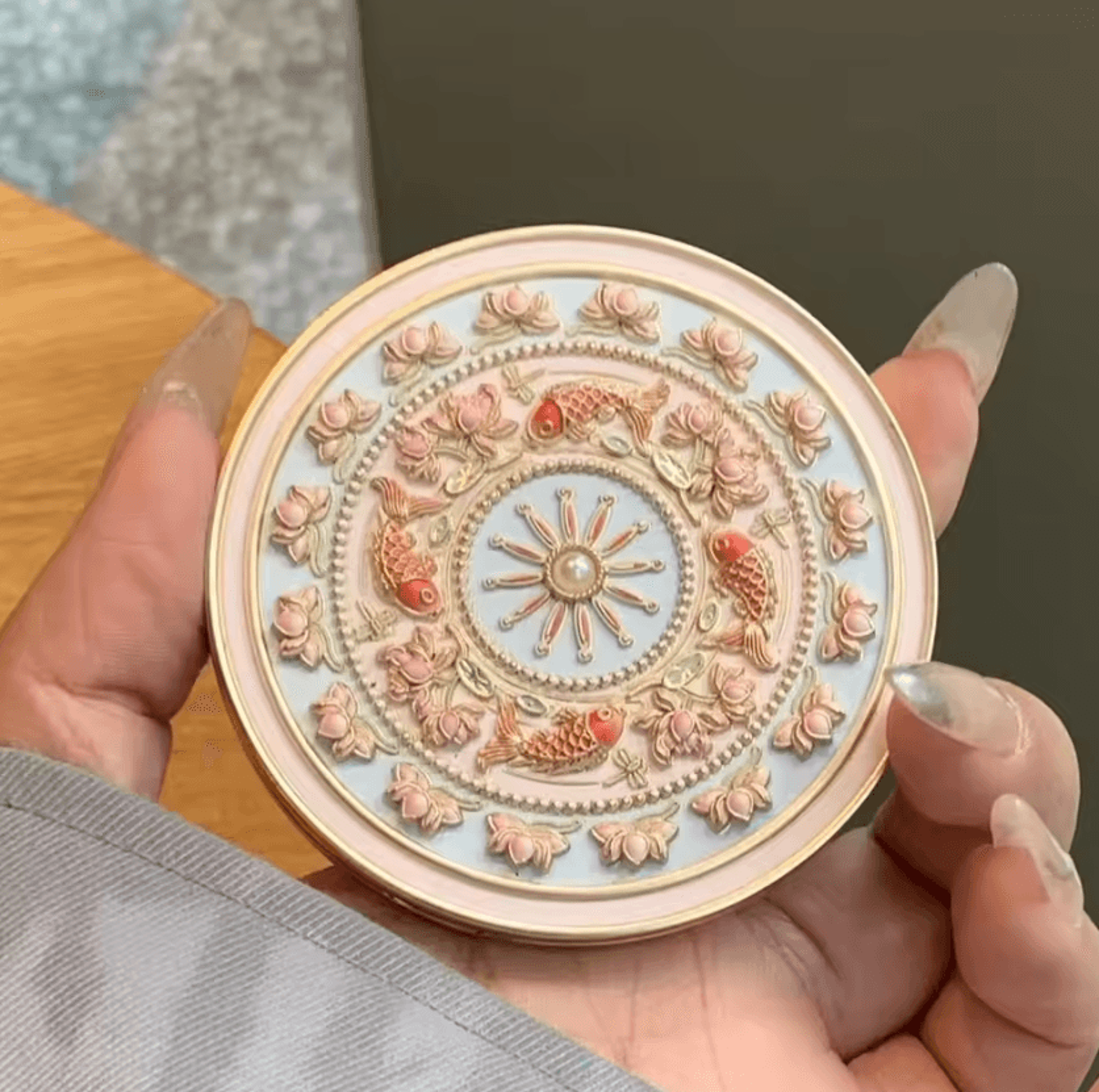 Water Hibiscus Vintage Handheld Makeup Mirror 0