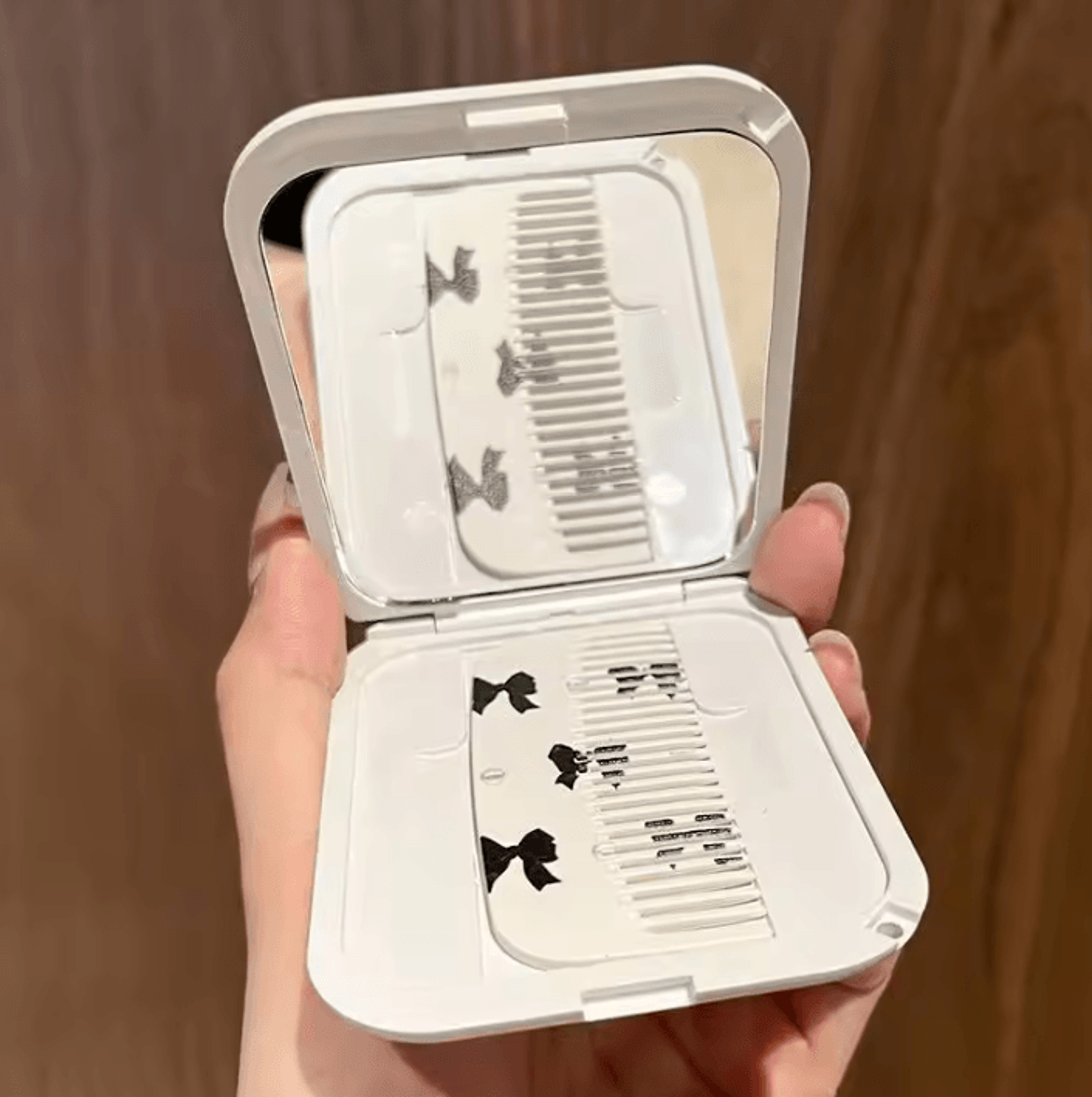 Bowknot Folding Makeup Mirror With Comb 4