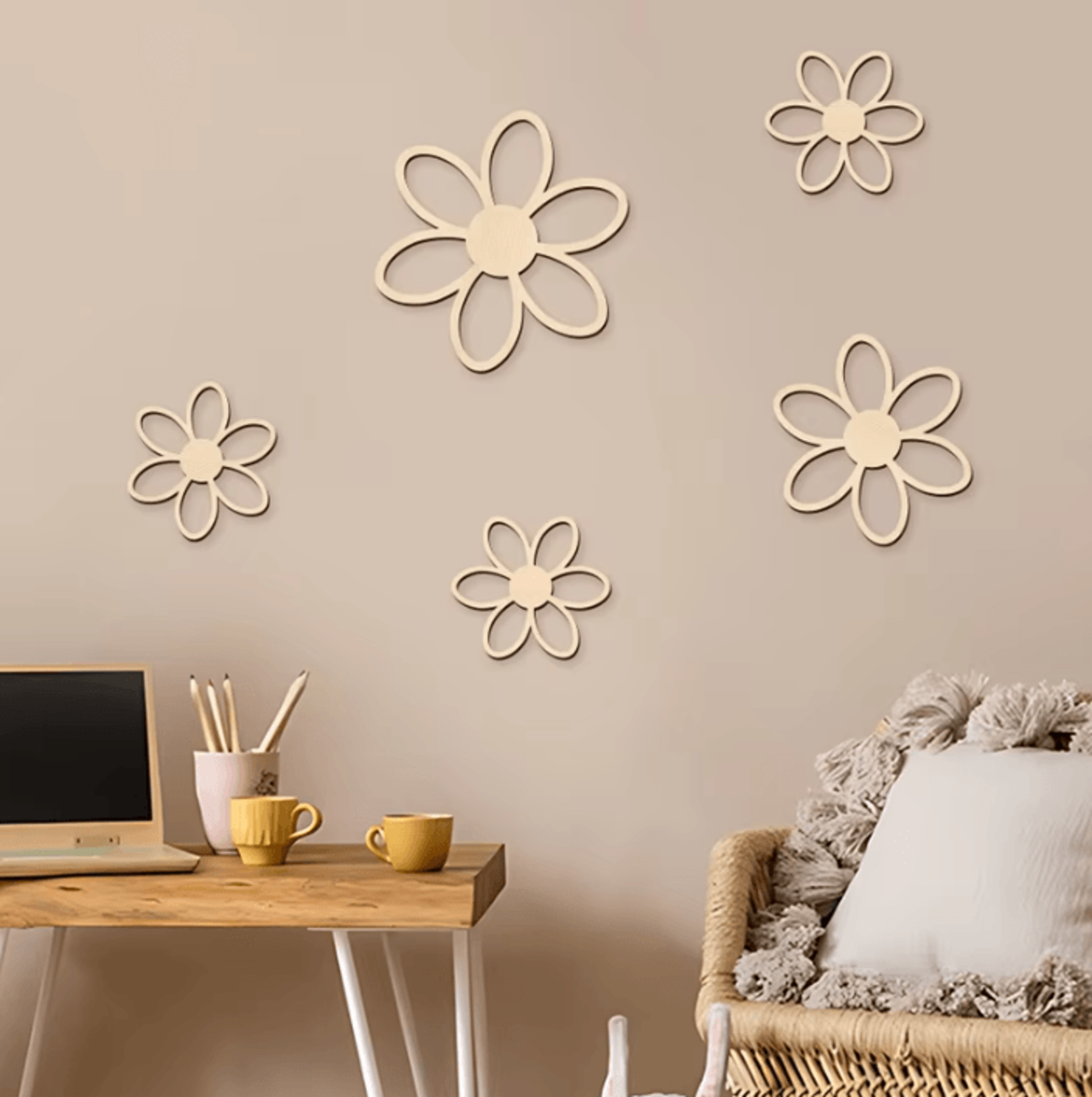 5 Piece Wooden Daisy Flower Wall Decor Set 1