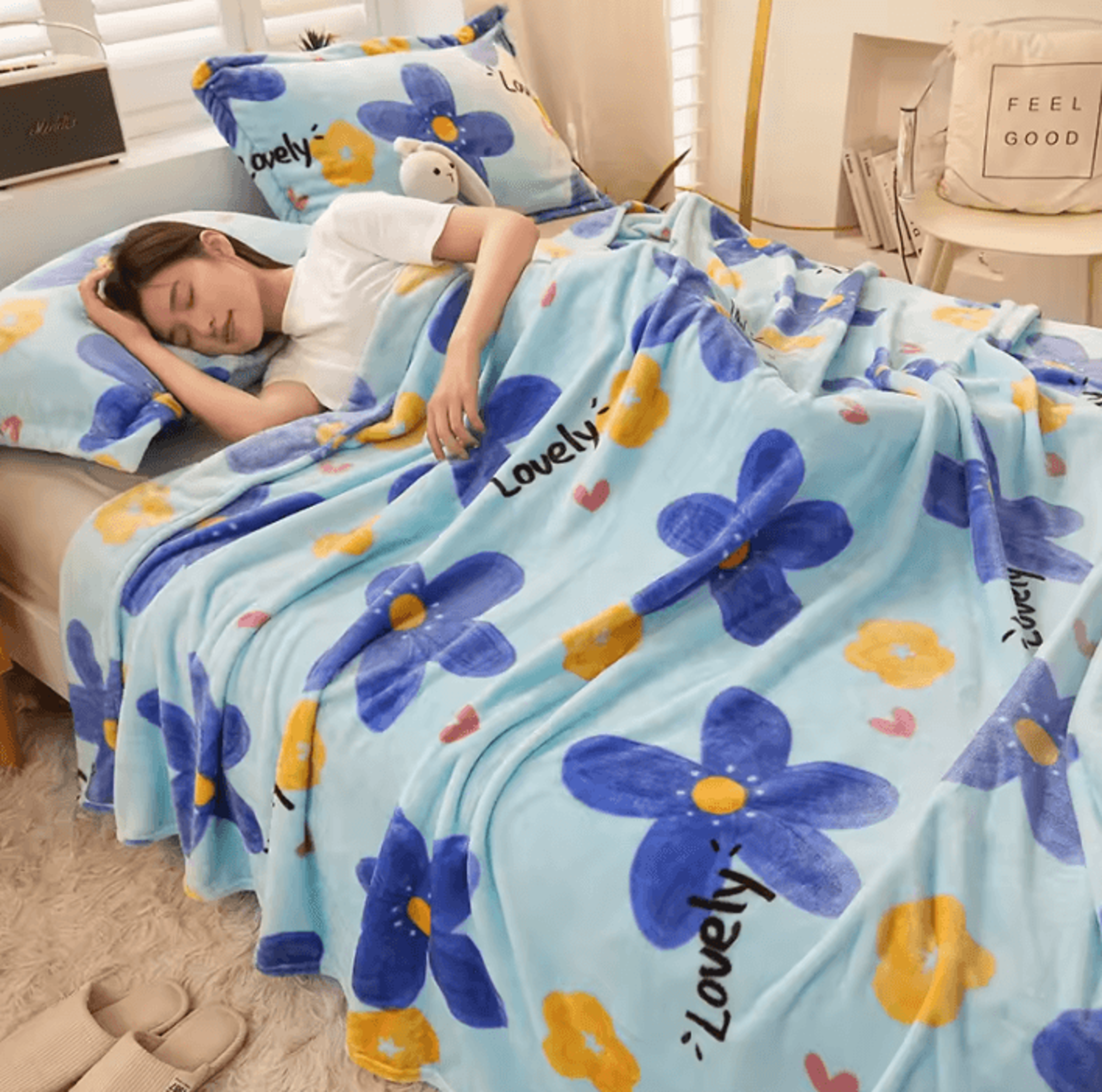Cute Strawberry Flannel Throw Blanket 6