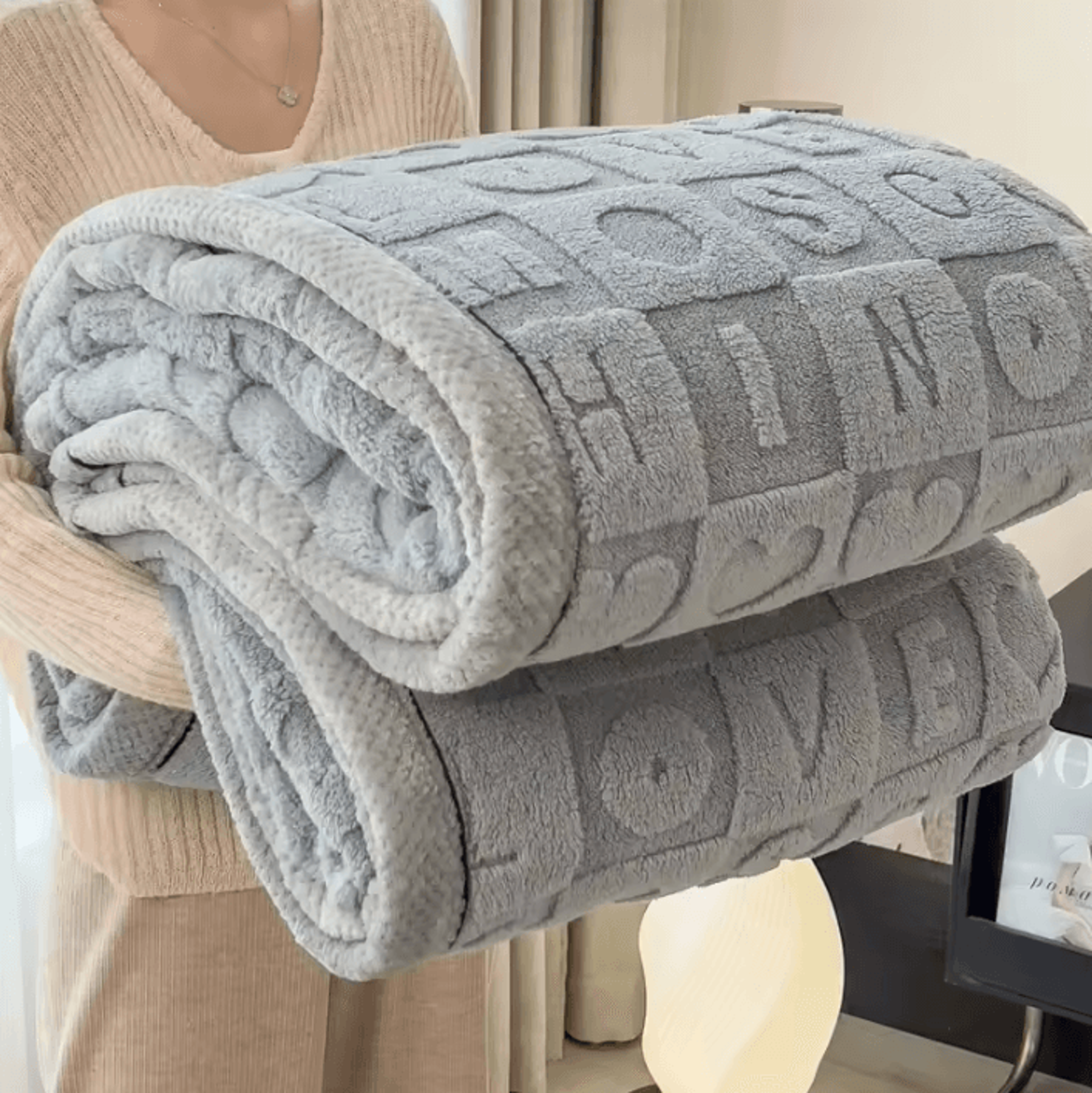 3D Heart Coral Fleece Throw Blanket 2
