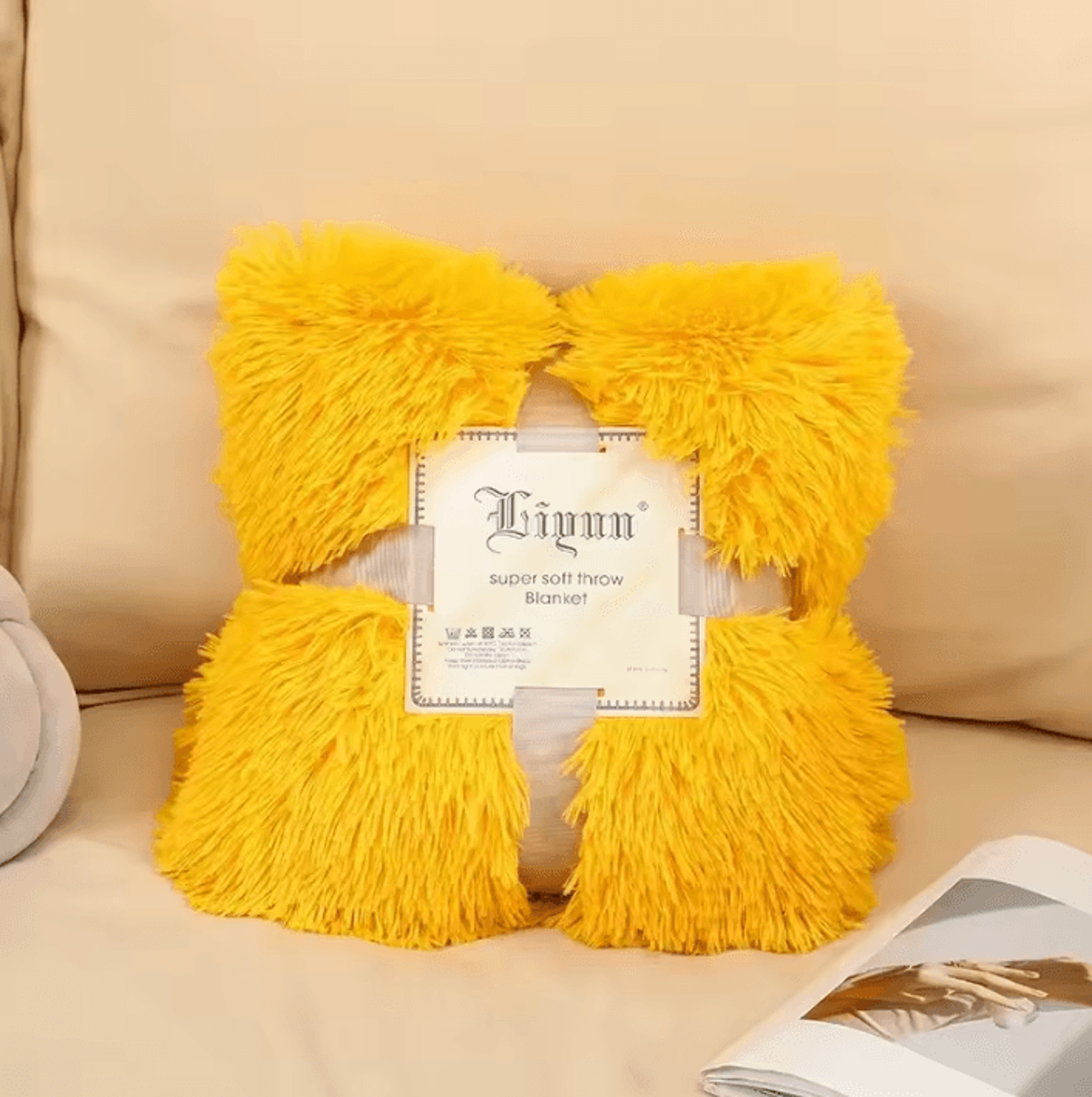 Super Soft Shaggy Faux Fur Throw Blanket 9
