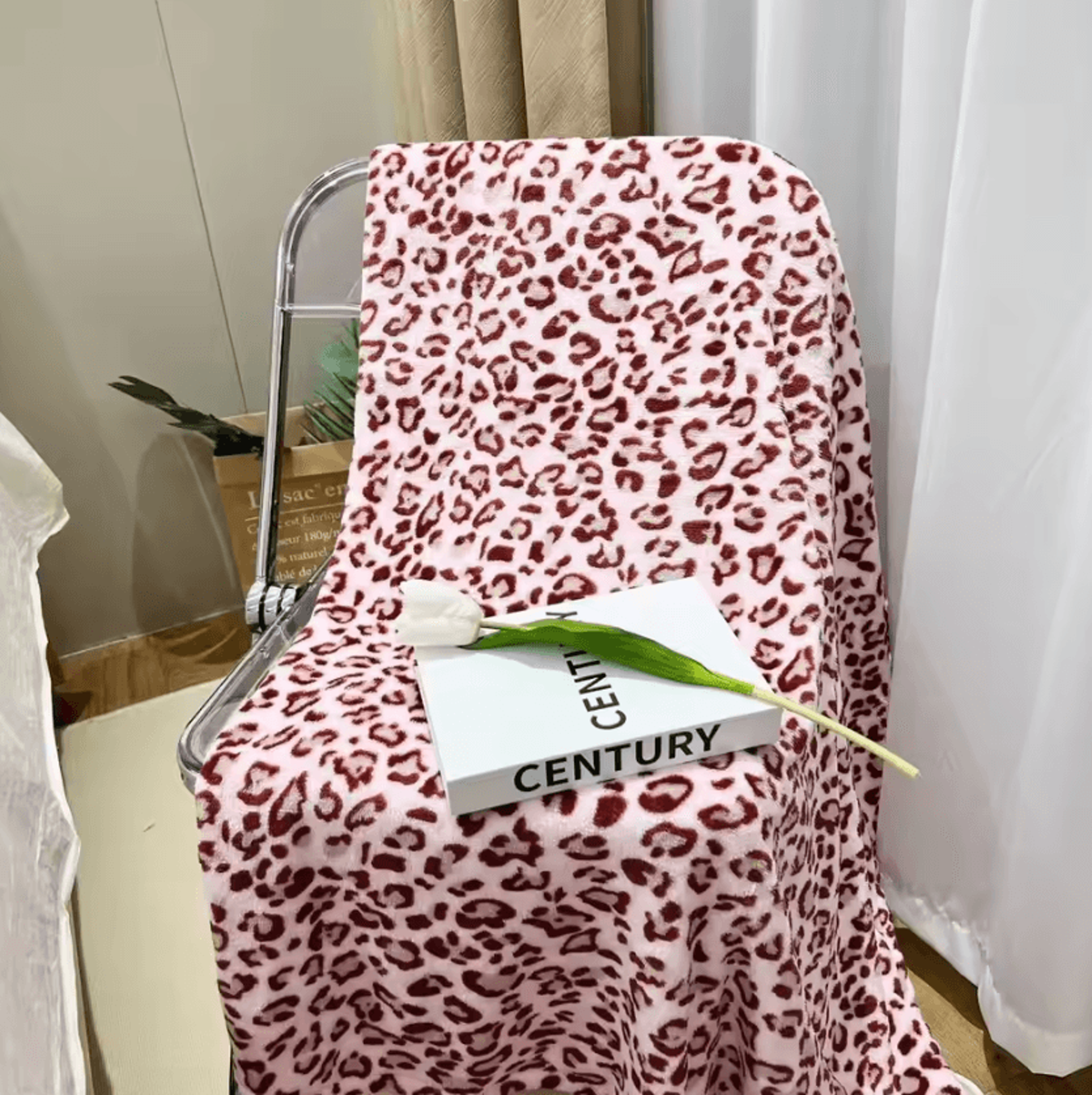 Leopard Print Lightweight Soft Throw Blanket 1