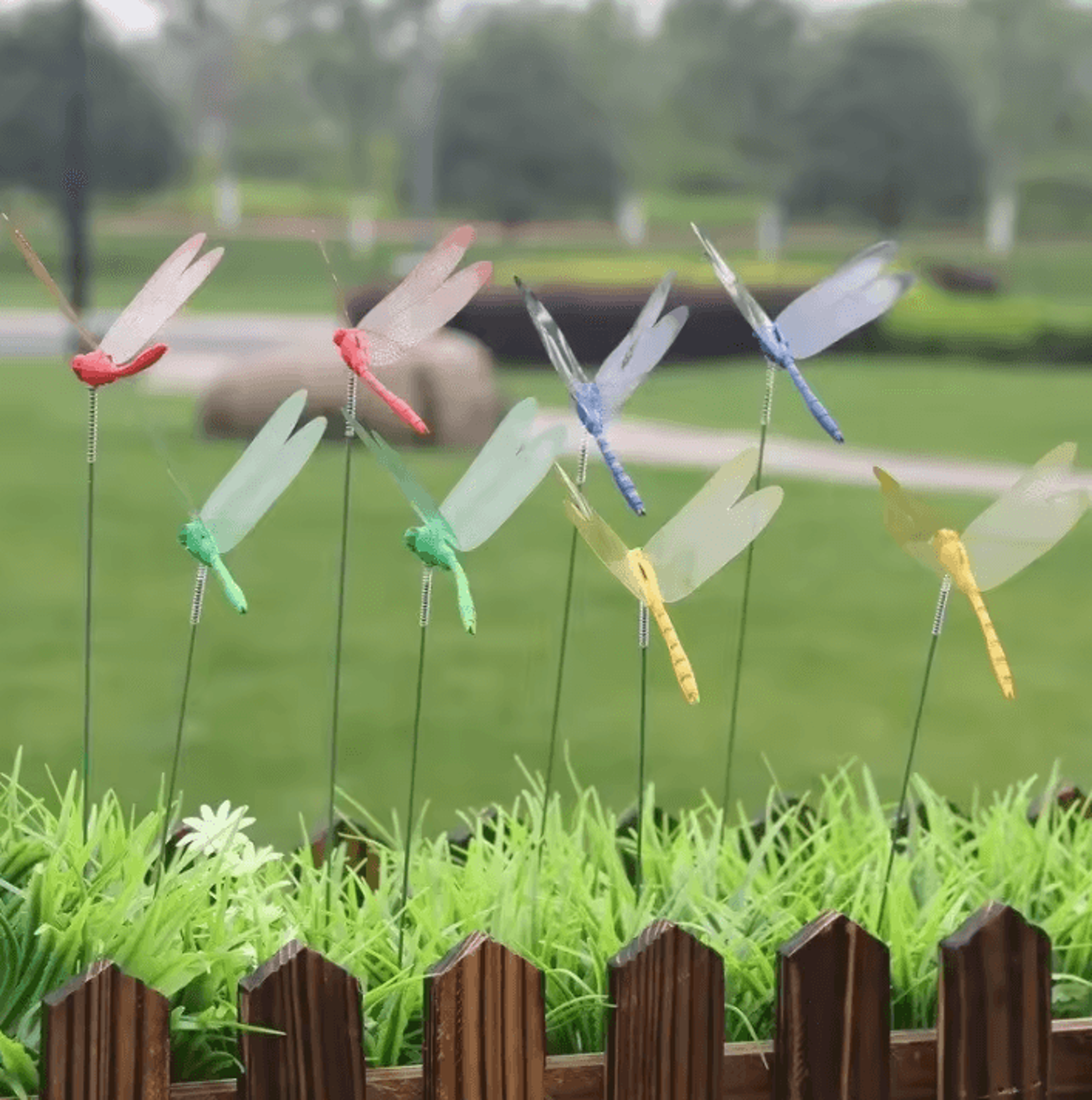 1020 Piece 3D Dragonfly Garden Plant Decorations 0