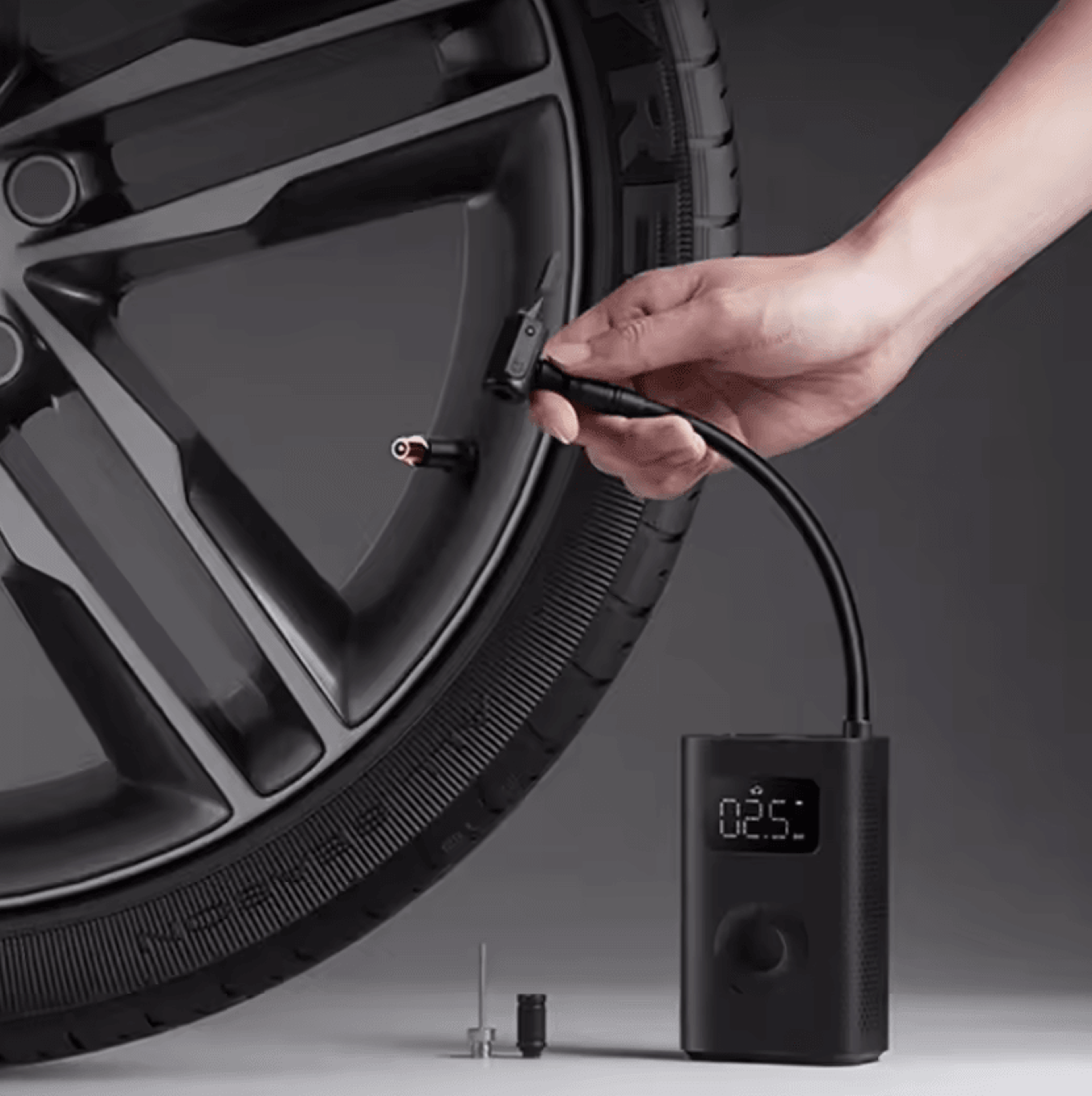 Xiaomi Mijia Portable Electric Air Compressor 2 150PSI Tire Inflator 1