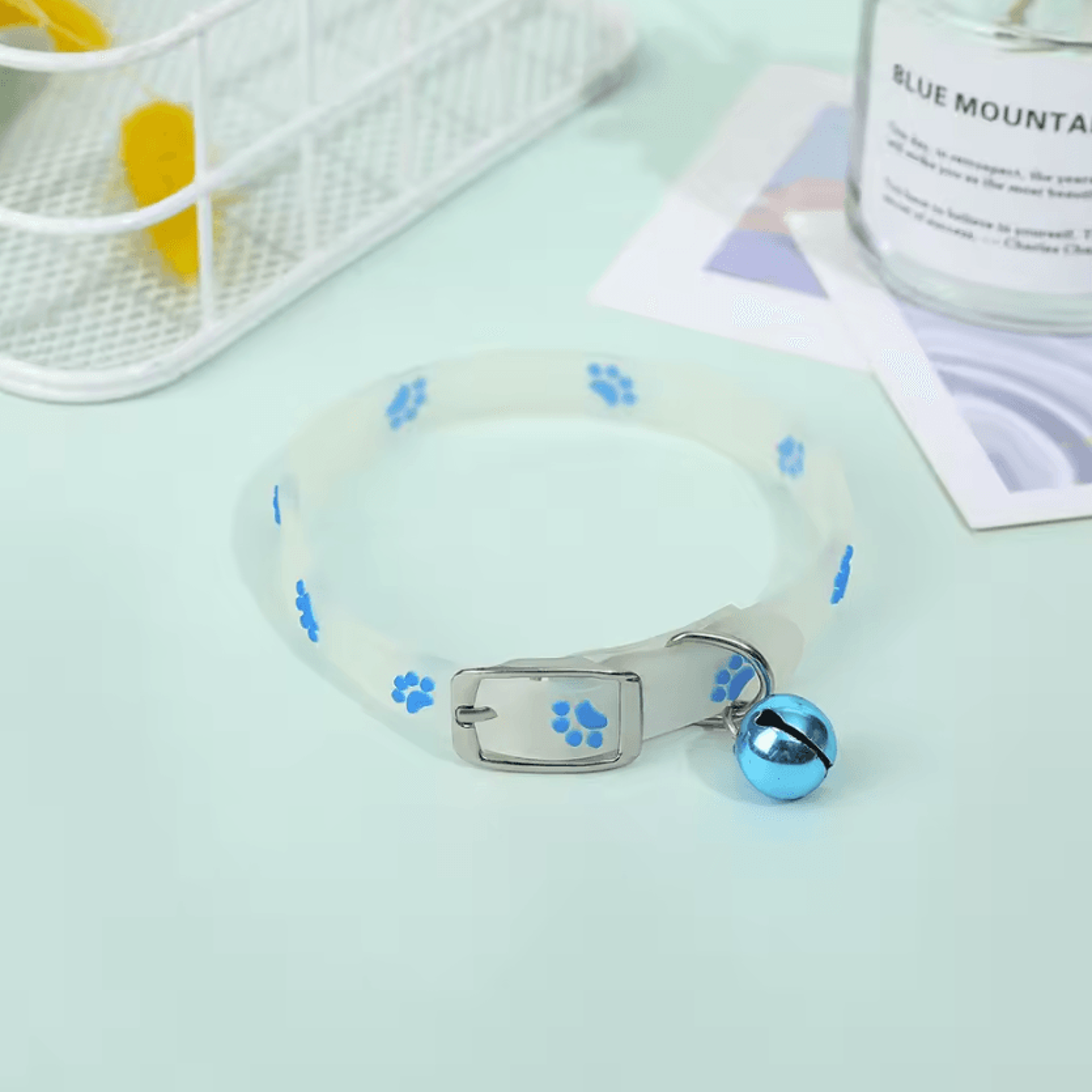 GlowPaw Luminous Silicone Cat Collar With Bell 4