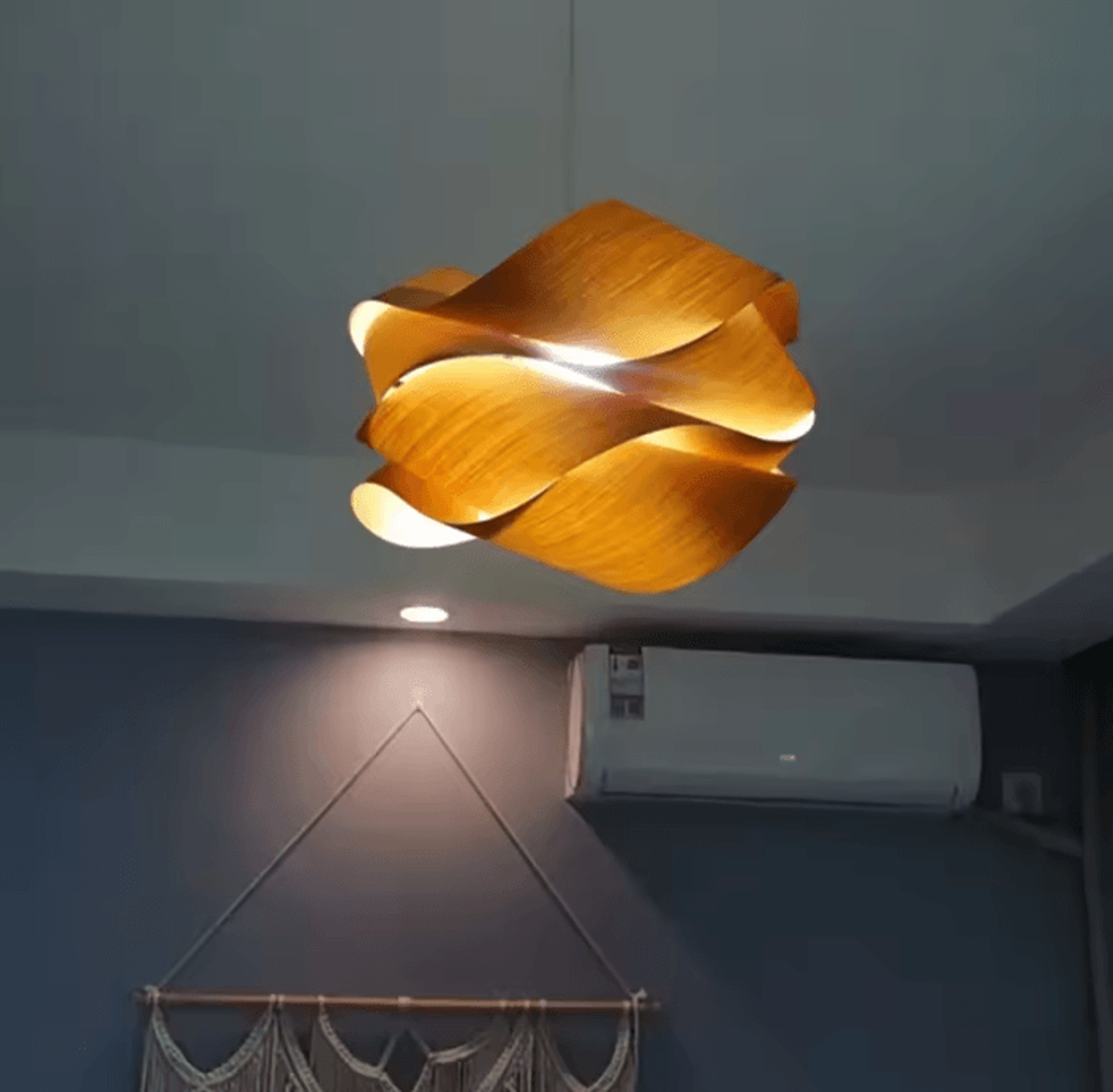 Southeast Asian Wooden Pendant Light Modern Minimalist LED Hanging Chandelier For Bedroom And Resta 2