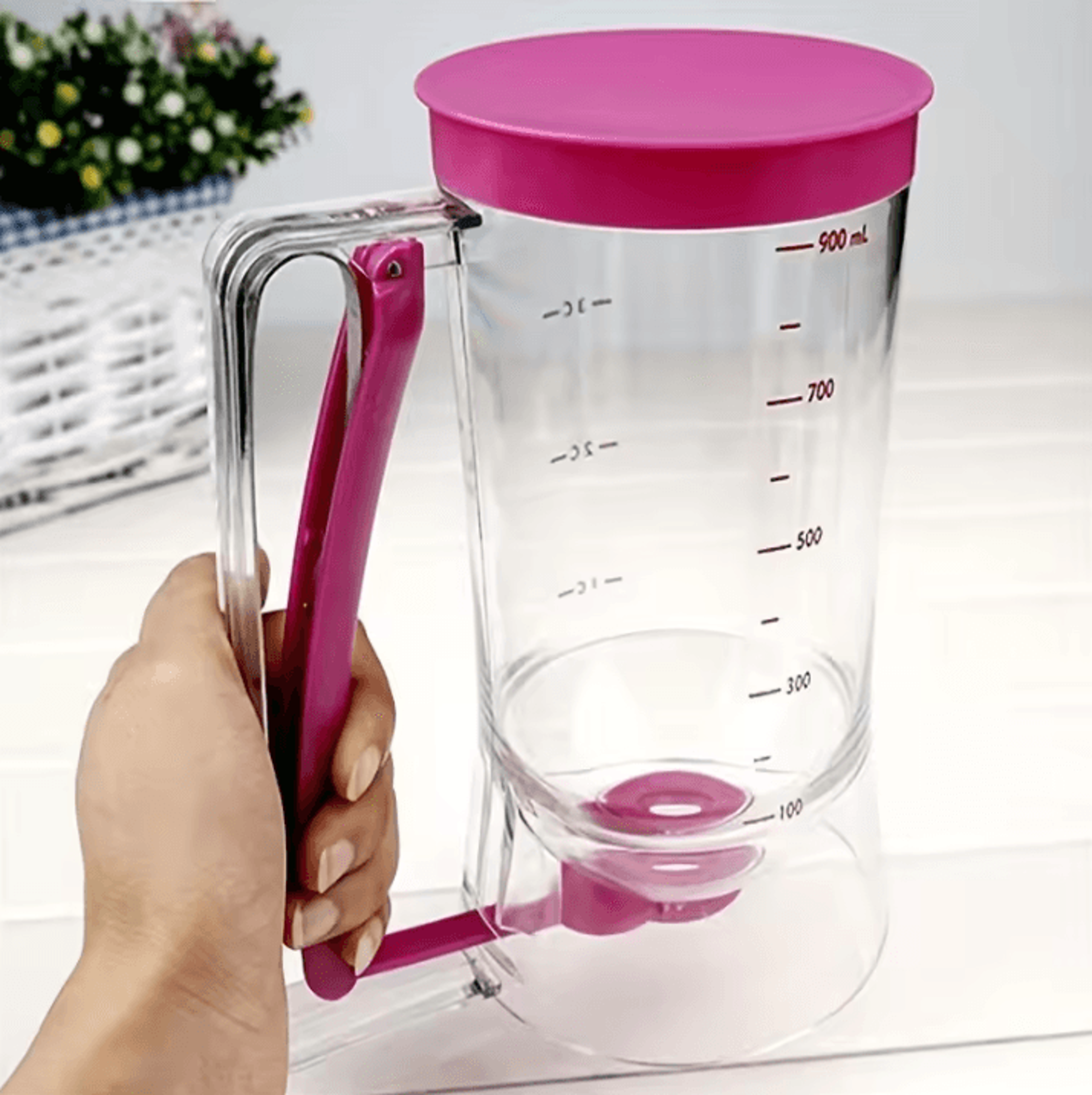 900ml HandHeld Batter Dispenser Bottle With Graduated Funnel For Pancakes And Cakes 4