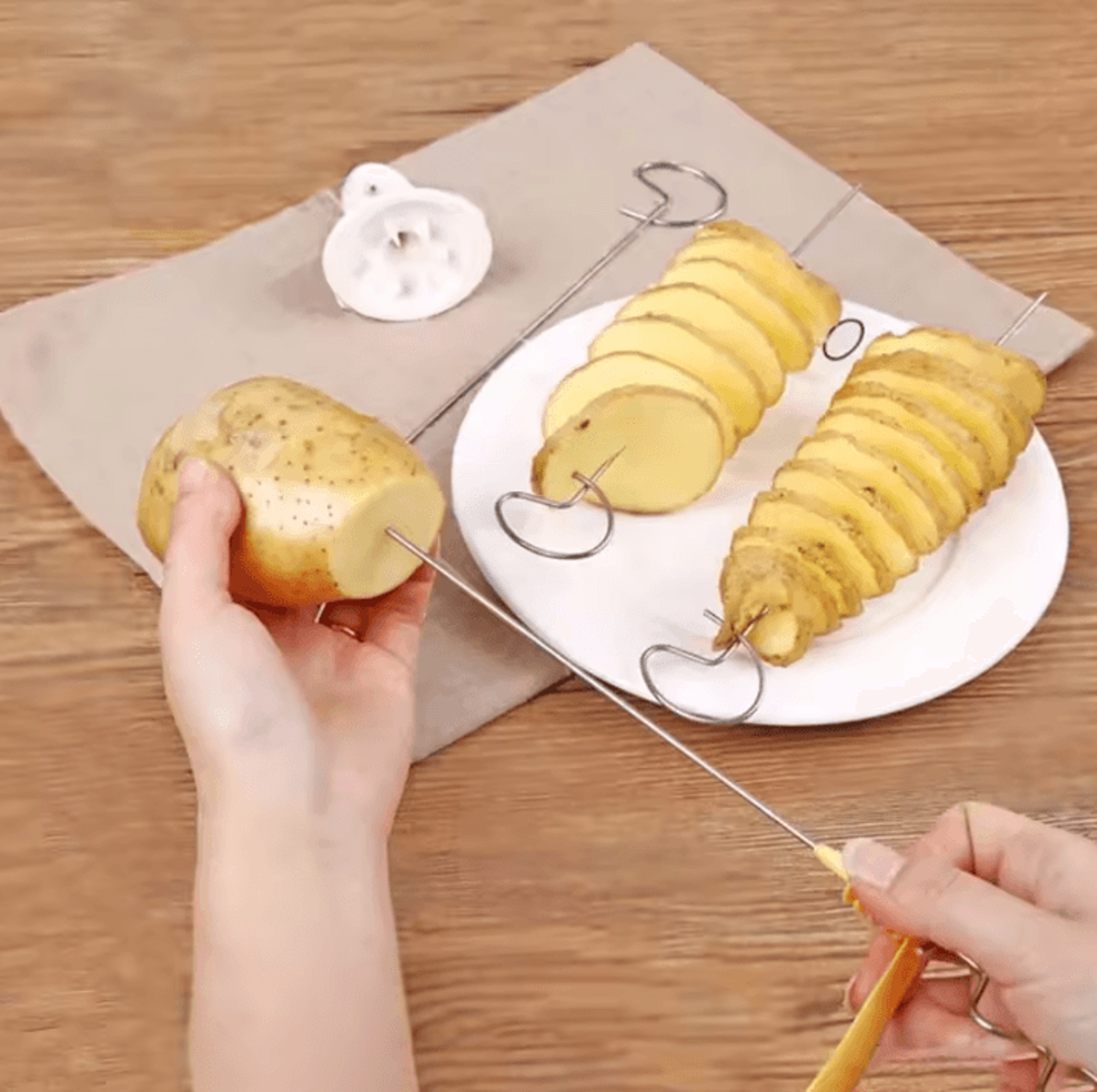 Whirlwind Potato Spiral Cutter Vegetable Tower Making Machine 1