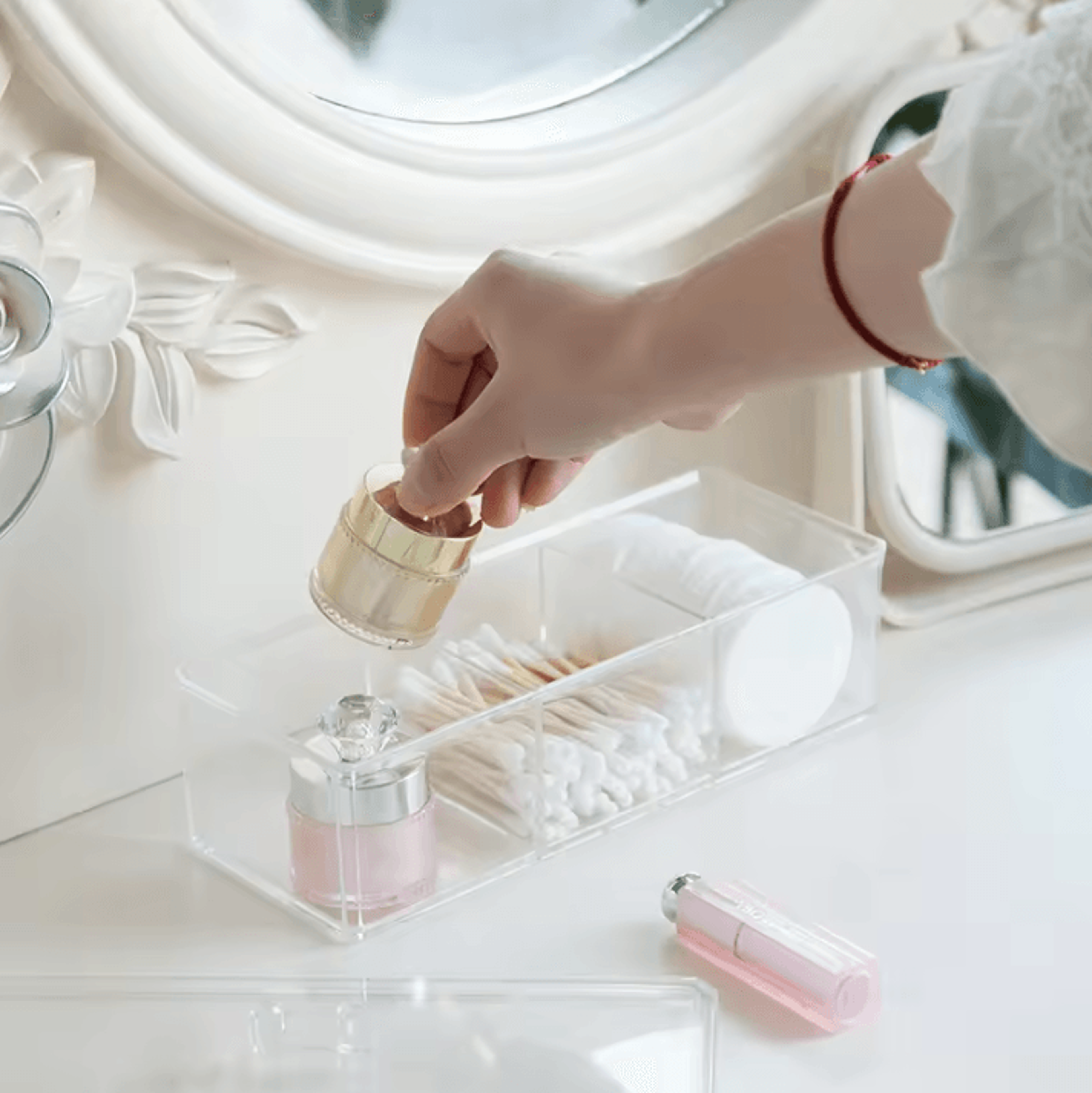 Acrylic Makeup Organizer  Transparent Cosmetic Storage Box With ThreeGrid Storage Container For Cot 3