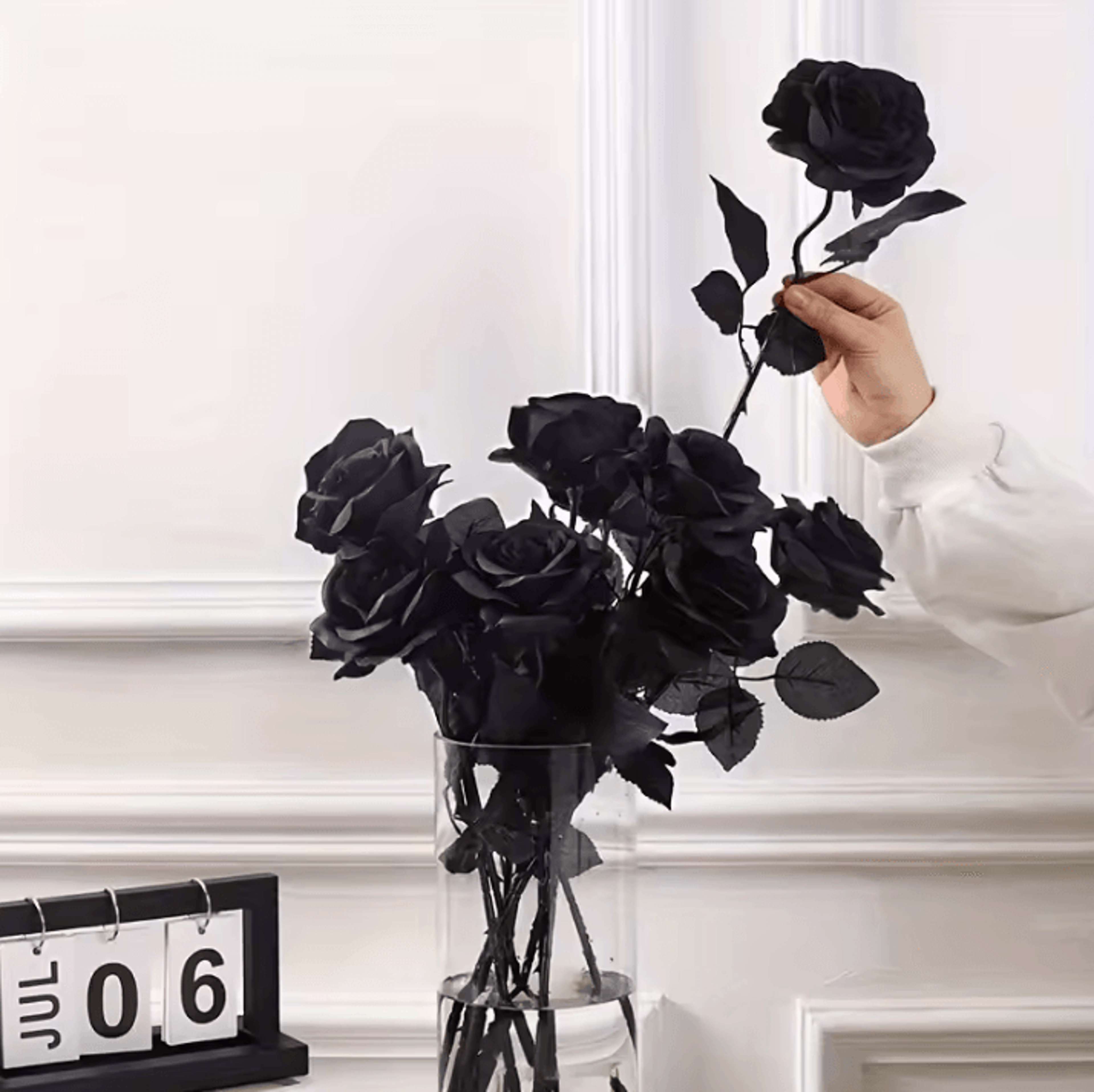 5Pcs Artificial Black Roses  Long Stem Fake Flower Stems For Garden Office Home Wedding  Halloween  0