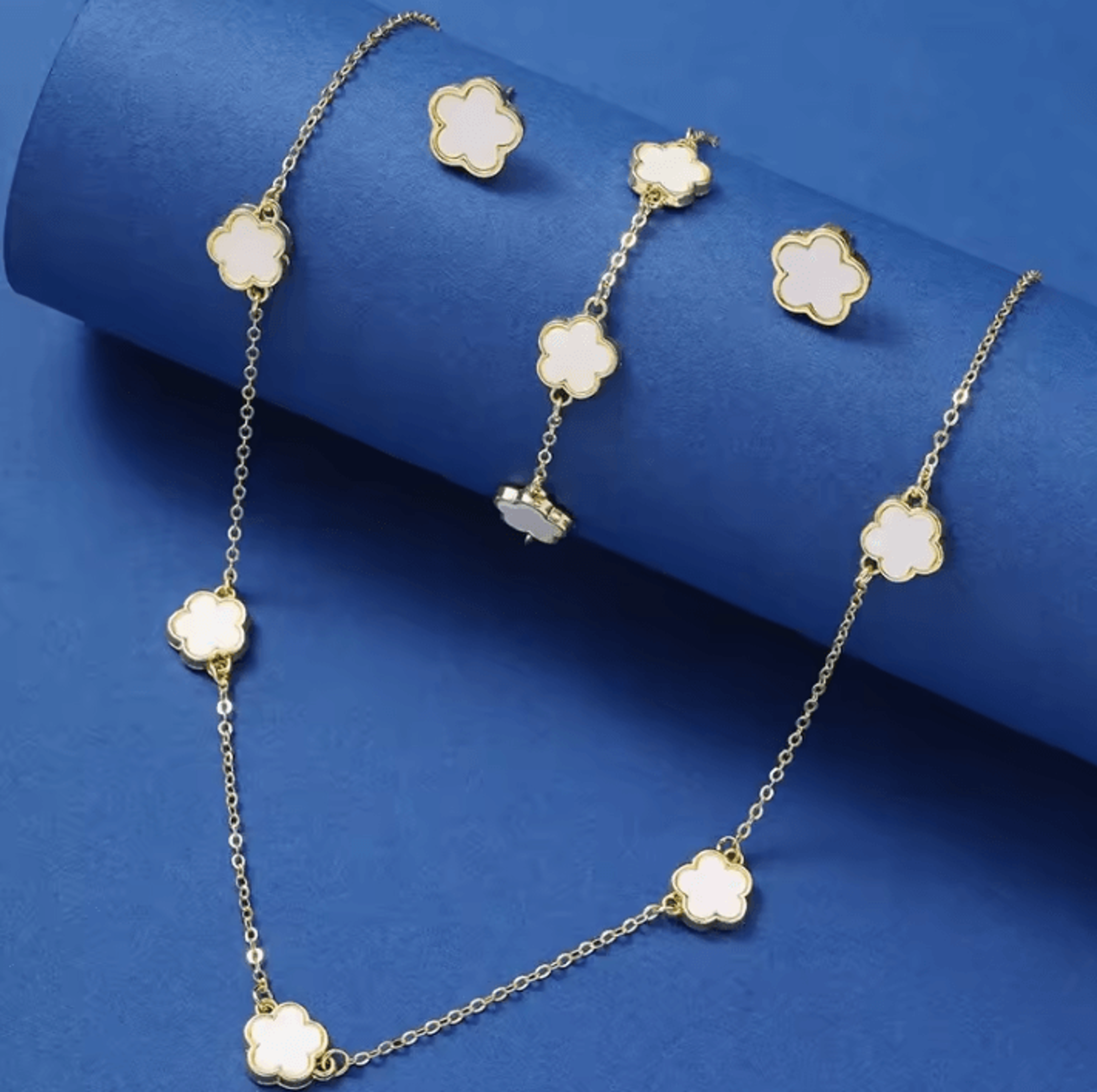 Lucky Clover Jewelry Set  FivePetal Flower Bracelet Necklace And Earrings Stylish Accessories For W 0