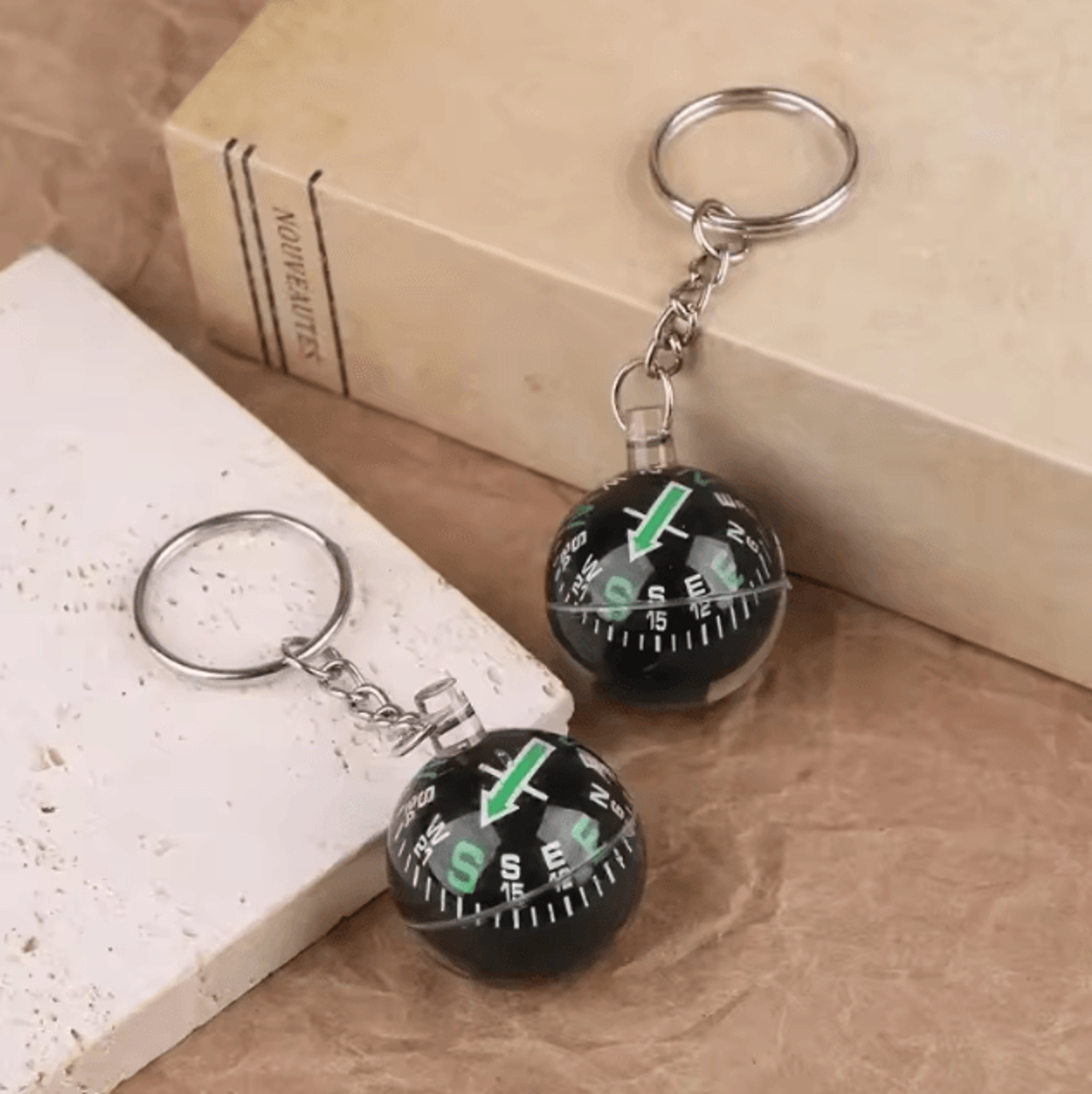 1 Piece Portable Emergency Compass Keychain Mini Ball Compass For Navigation Lightweight Outdoor Su 2