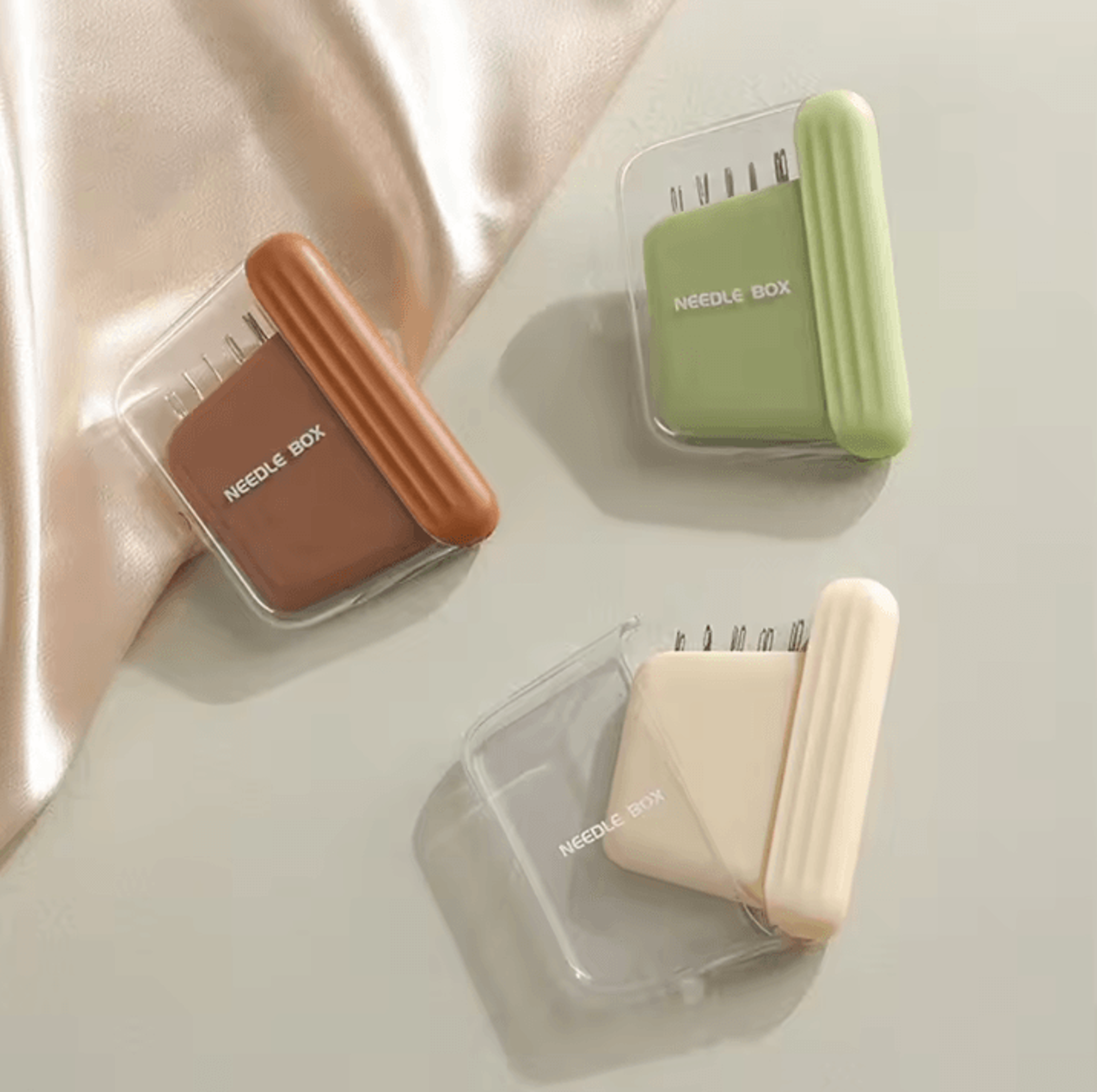 Magnetic Sewing Needle Storage Box With 10 Needles  Portable Hand Sewing Organizer Case 0