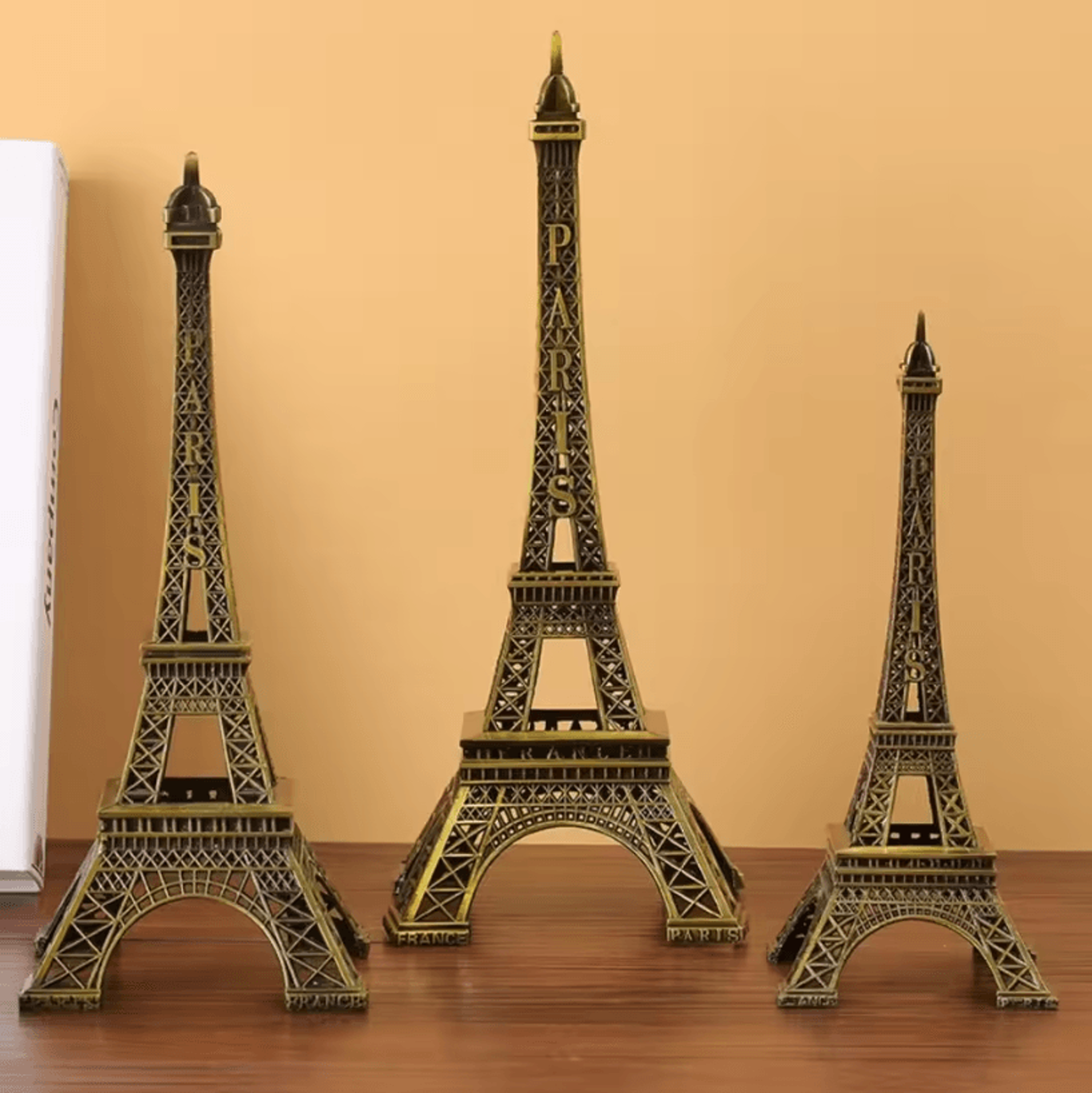 Vintage Bronze Eiffel Tower Statue  Metal Paris Landmark Decorative Collectible 0