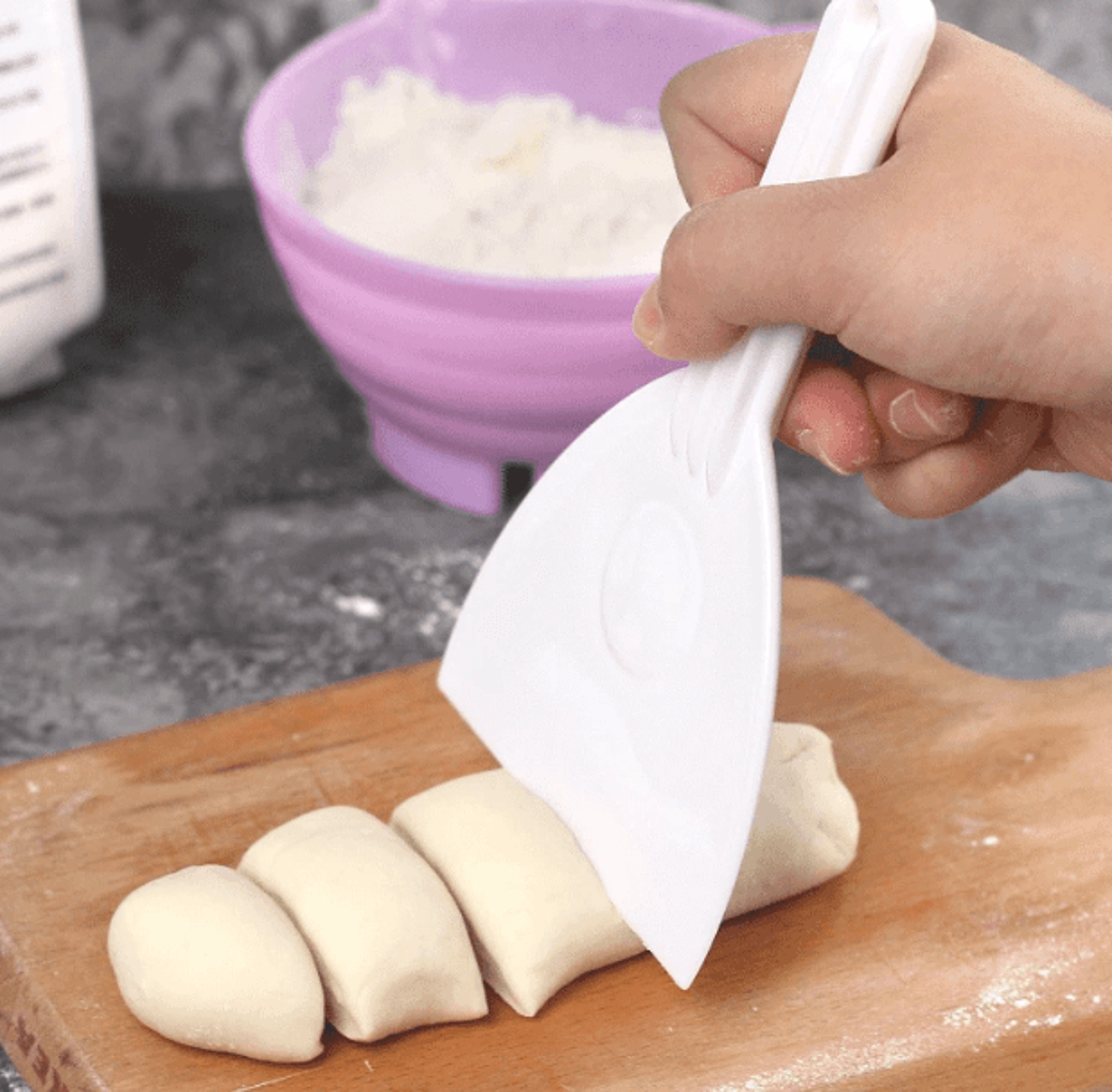 Multipurpose Plastic Cake Scraper  Dough Cutter  TriAngle Baking  Decorating Tool 0