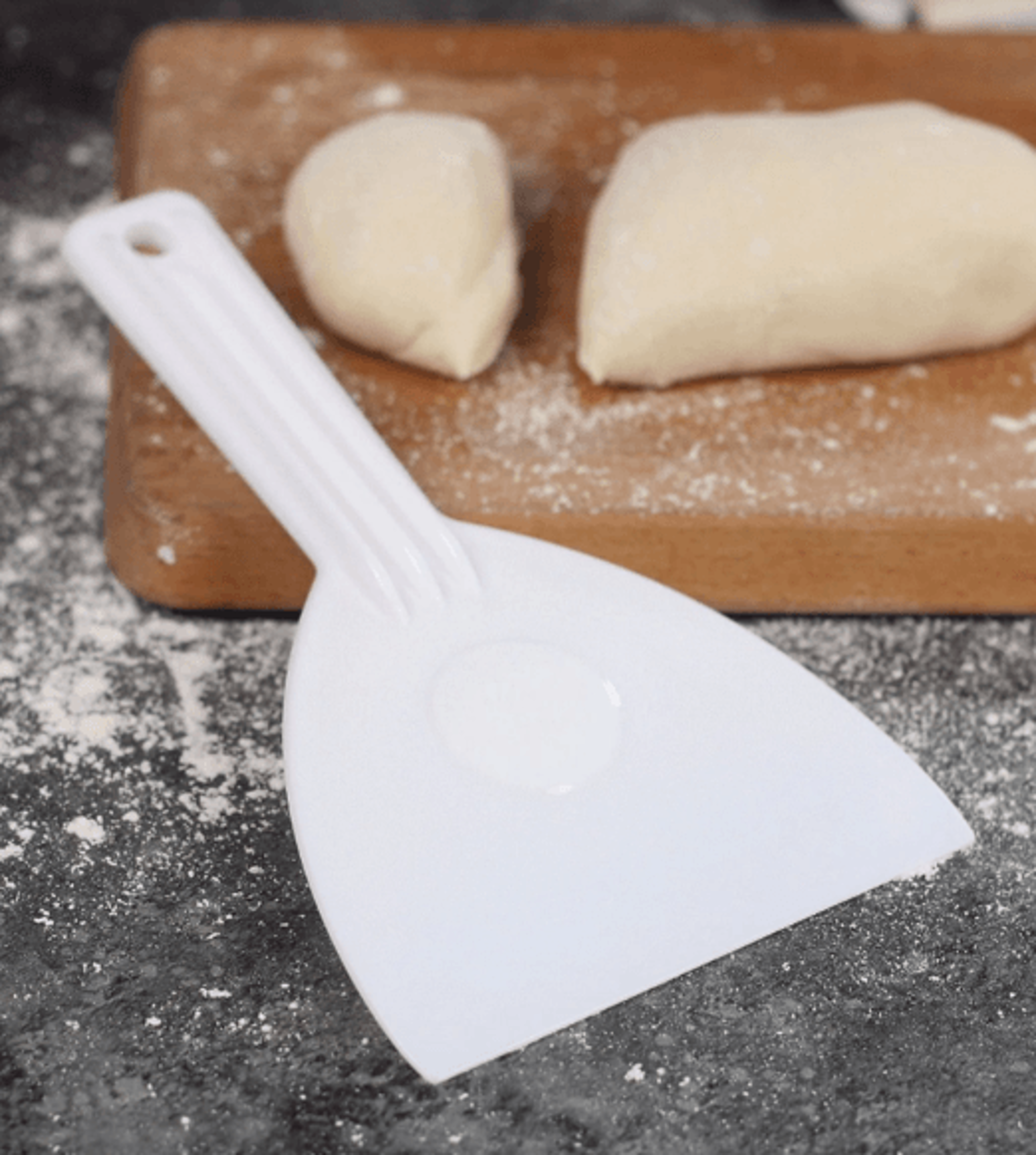 Multipurpose Plastic Cake Scraper  Dough Cutter  TriAngle Baking  Decorating Tool 3