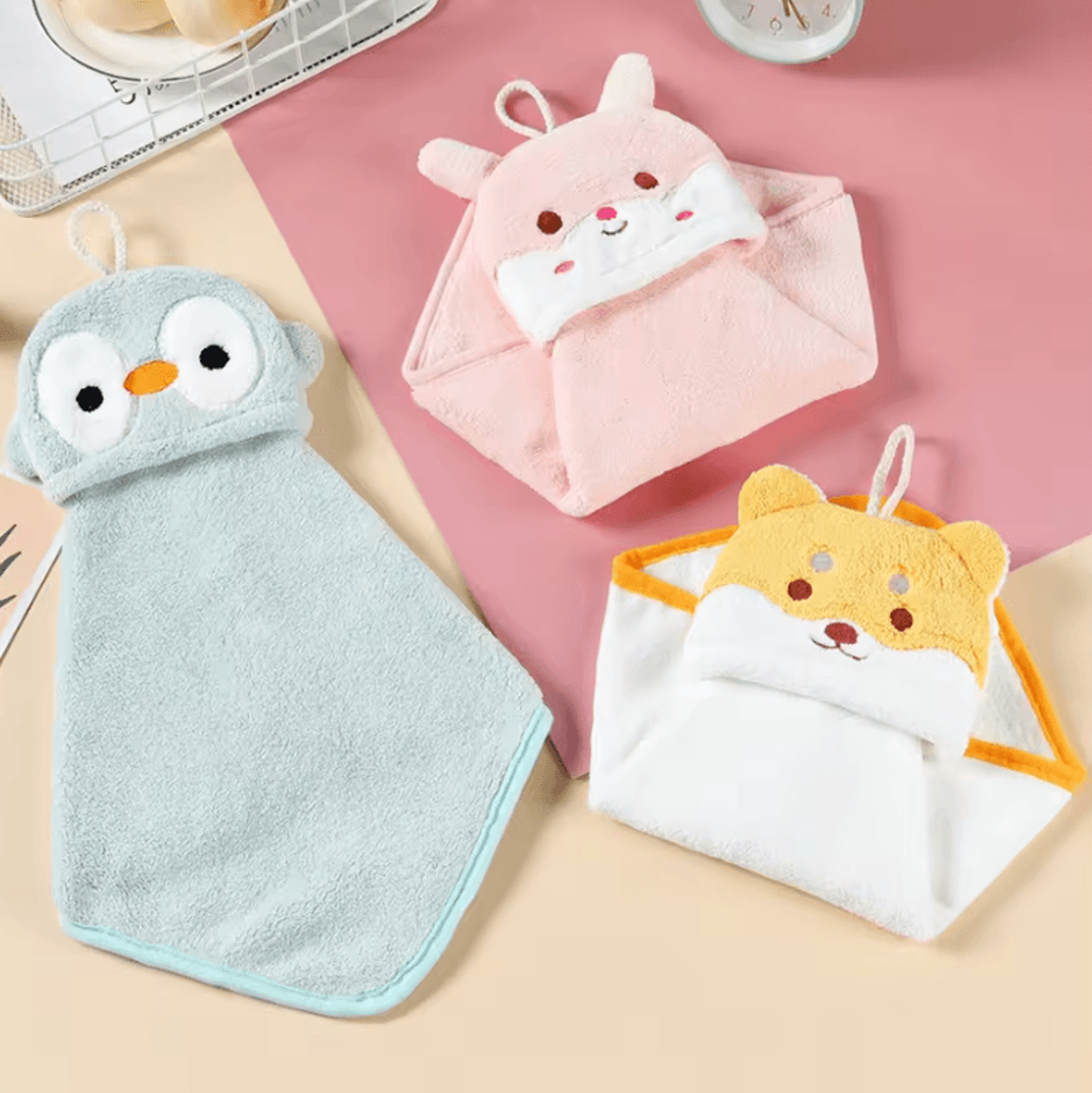 Cute Cartoon Animal Coral Fleece Hand Towel  Soft Hanging QuickDry Towel 3