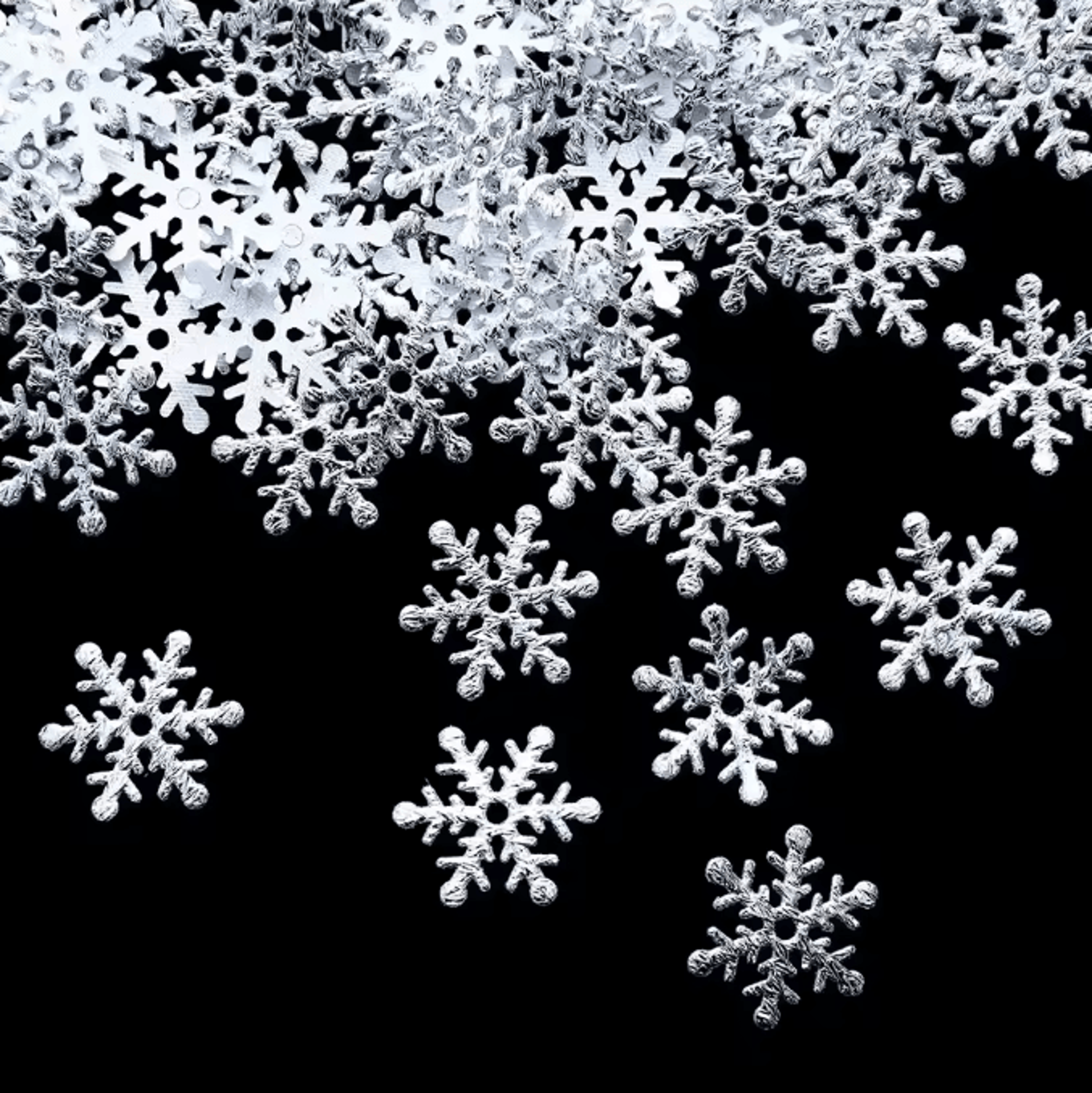 Product Name Sparkling Christmas Snowflake Confetti Set  300pcs Winter Party  Table Decorations 4