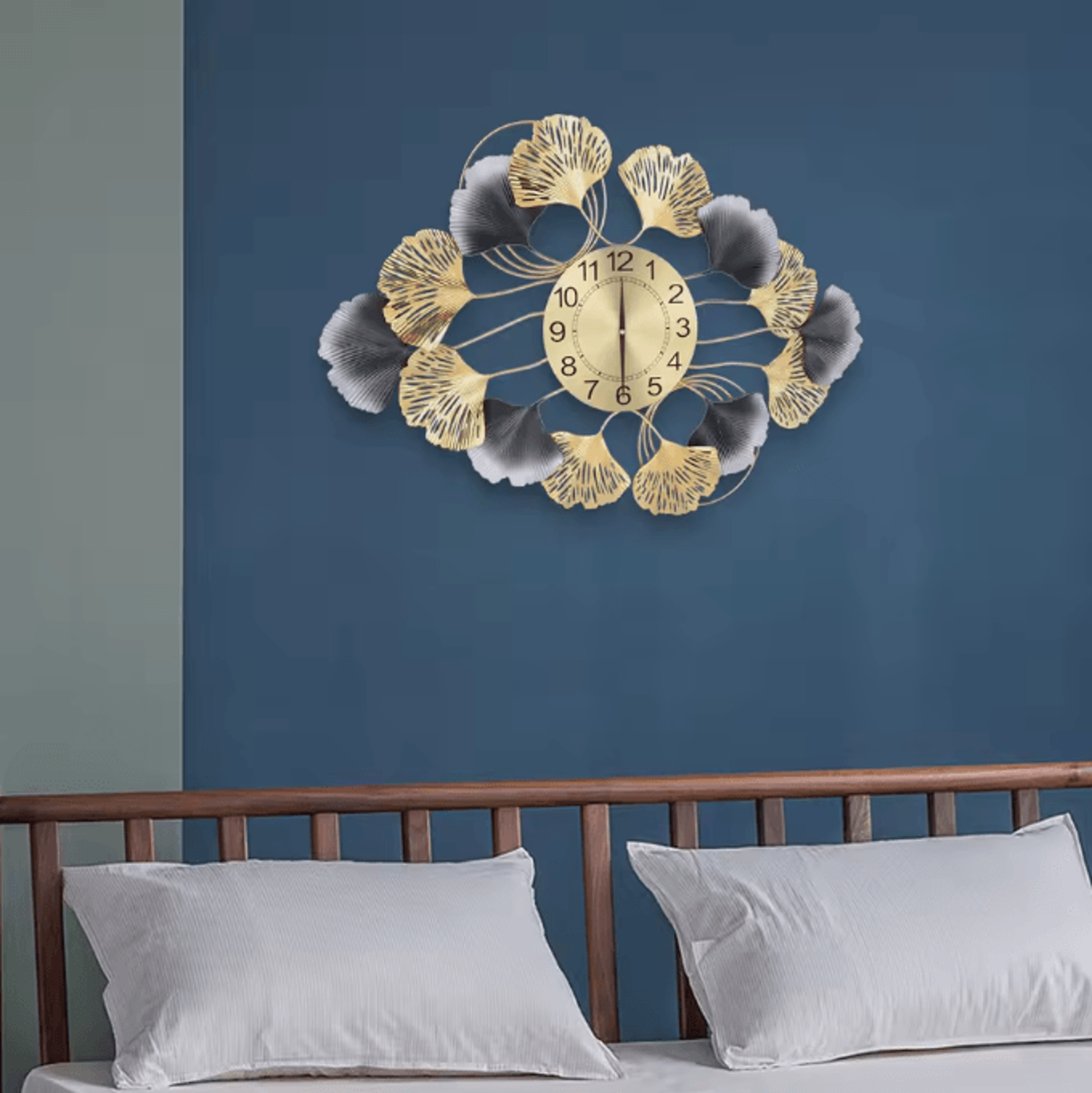 Large Modern Gold Wall Clock  Luxury Creative Oversized Wall Art Clock For Living Room Decor 0