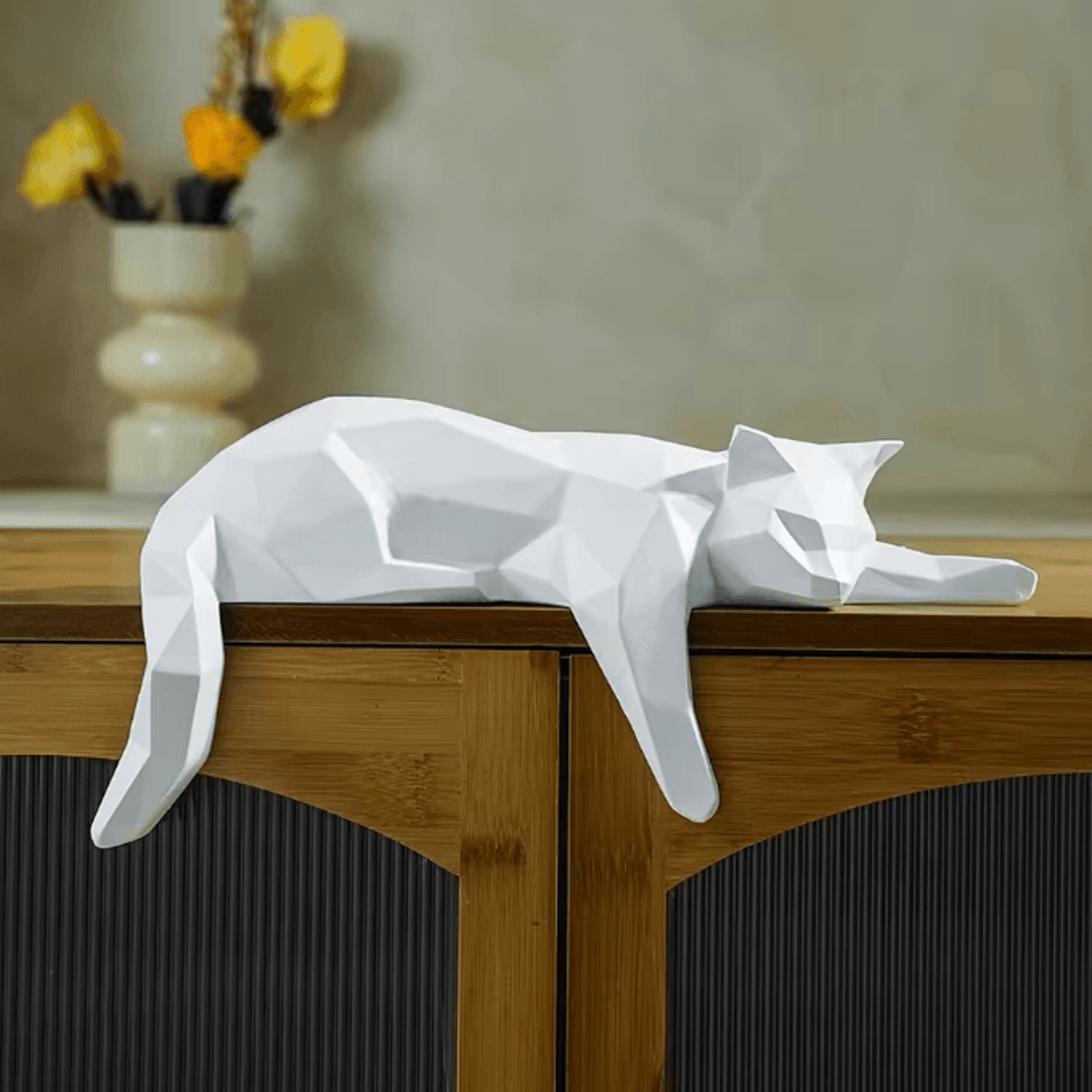 Modern Geometric Black And White Cat Statue For Home Office And Shelf Decor 0