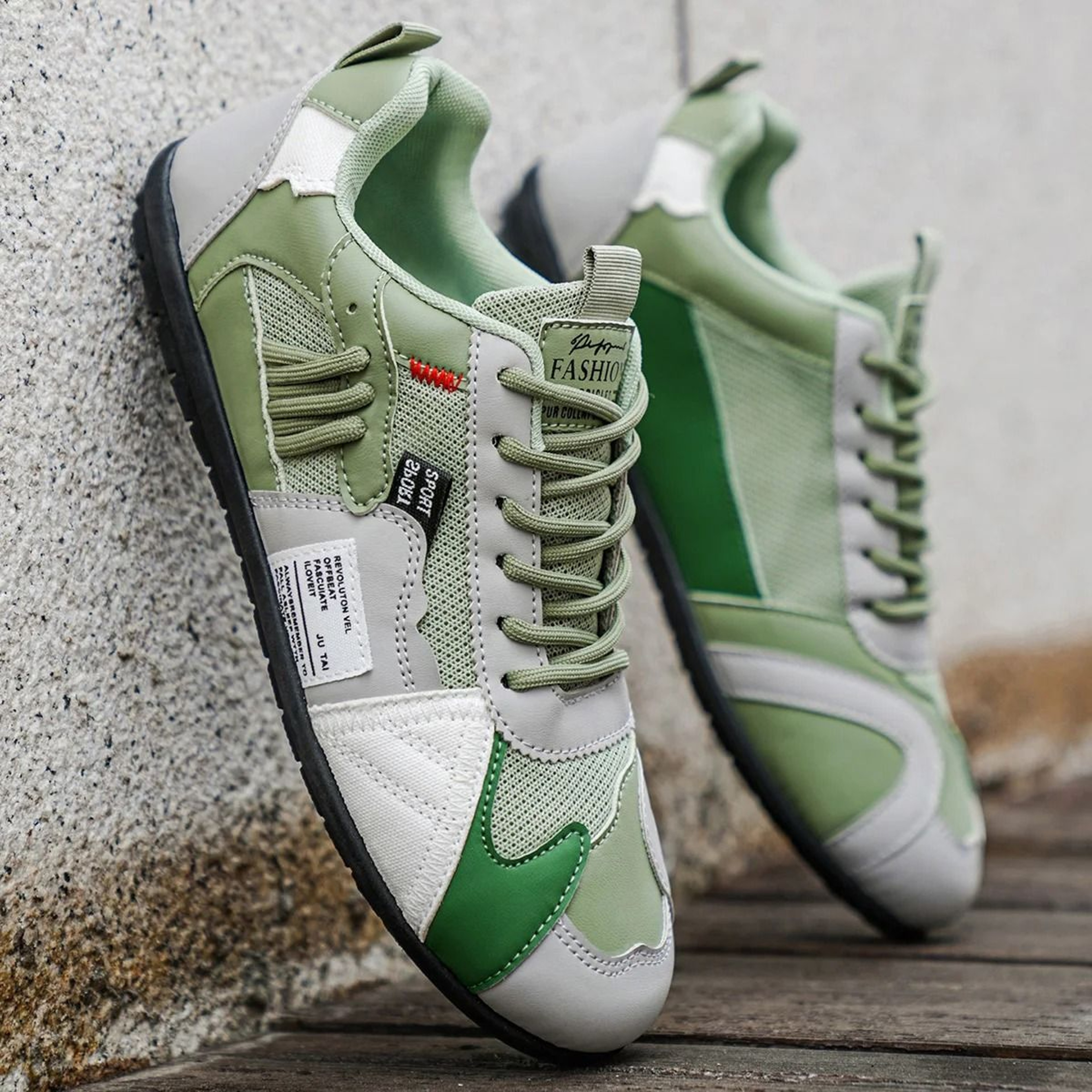 Mens Outdoor Adventure Walking Sneakers 3
