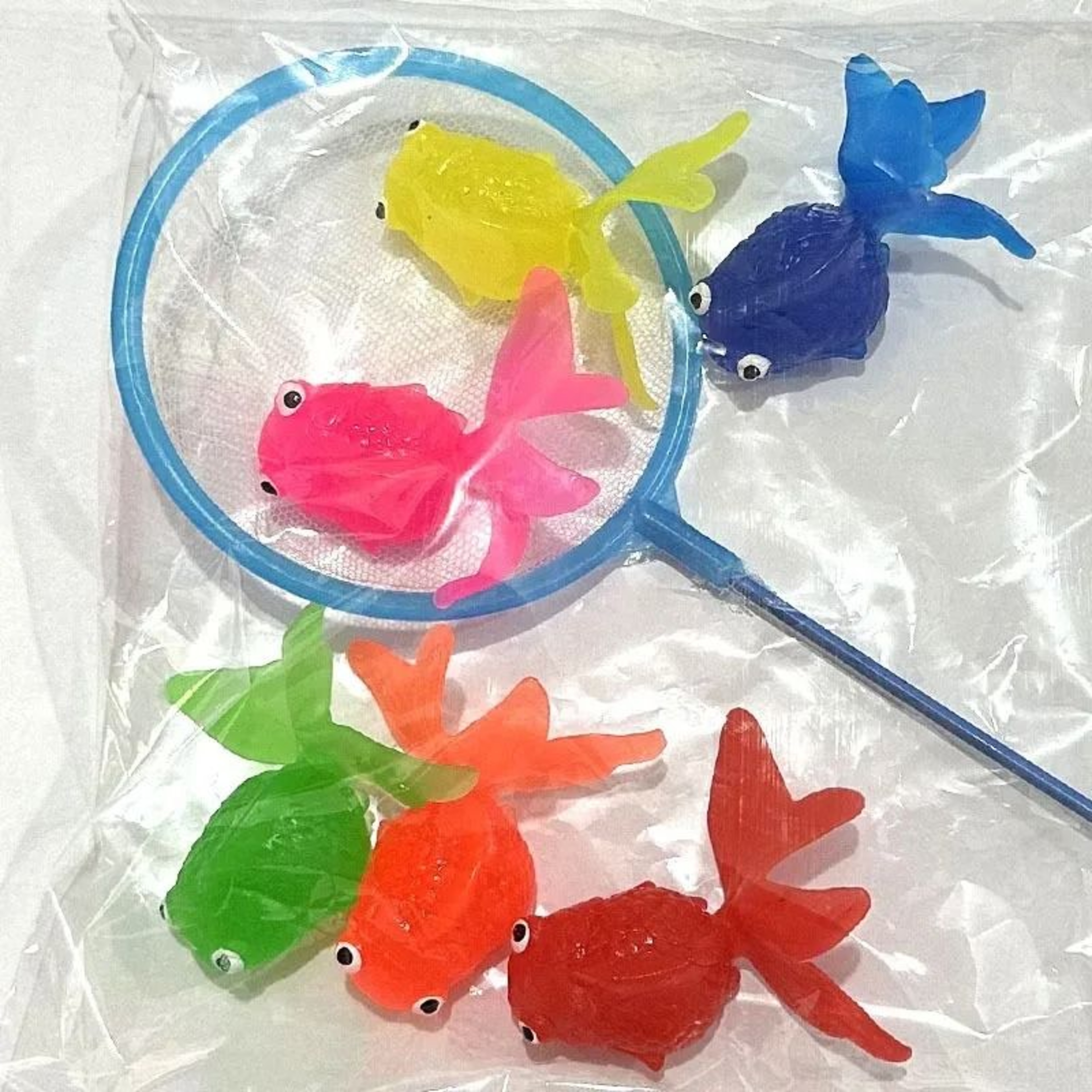 6 Piece Realistic Goldfish Bath Toy Set 8