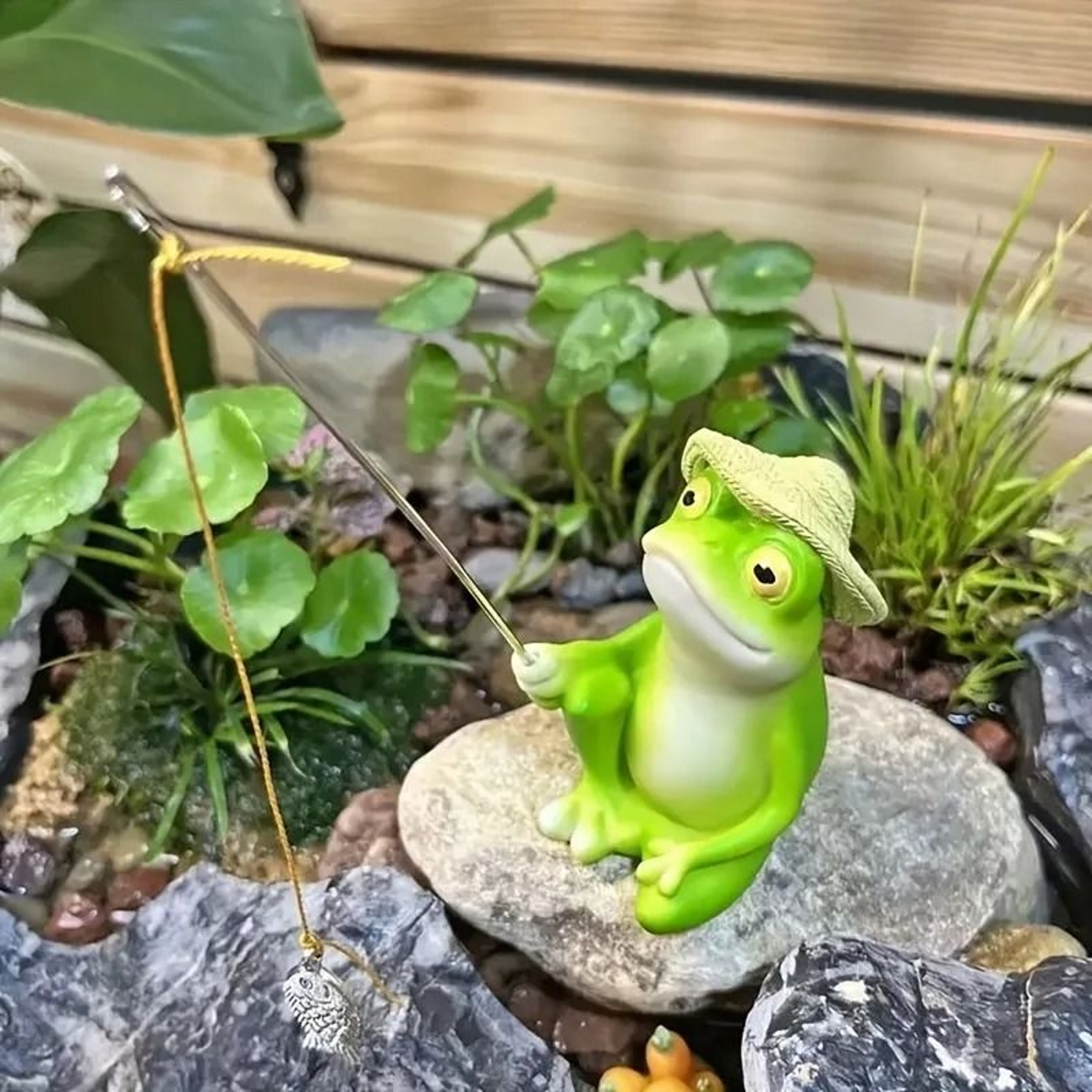 Cartoon Frog Fishing Figurine Creative Cute Resin Animal Sculpture Ornament 3