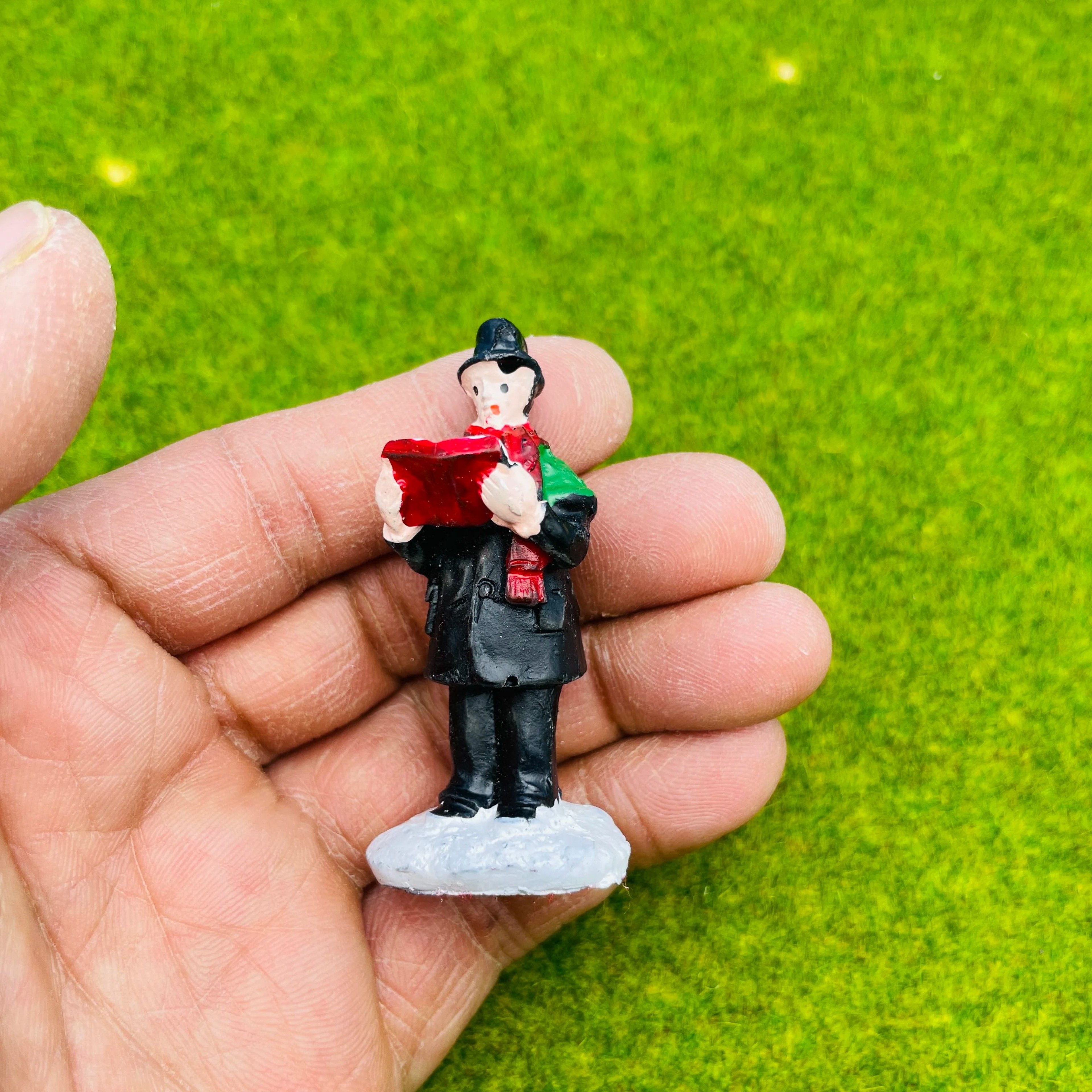Miniature Doll Figurine For Gardening Bonsai Sand Table DIY Handicraft Desk Sculpture Decor 9