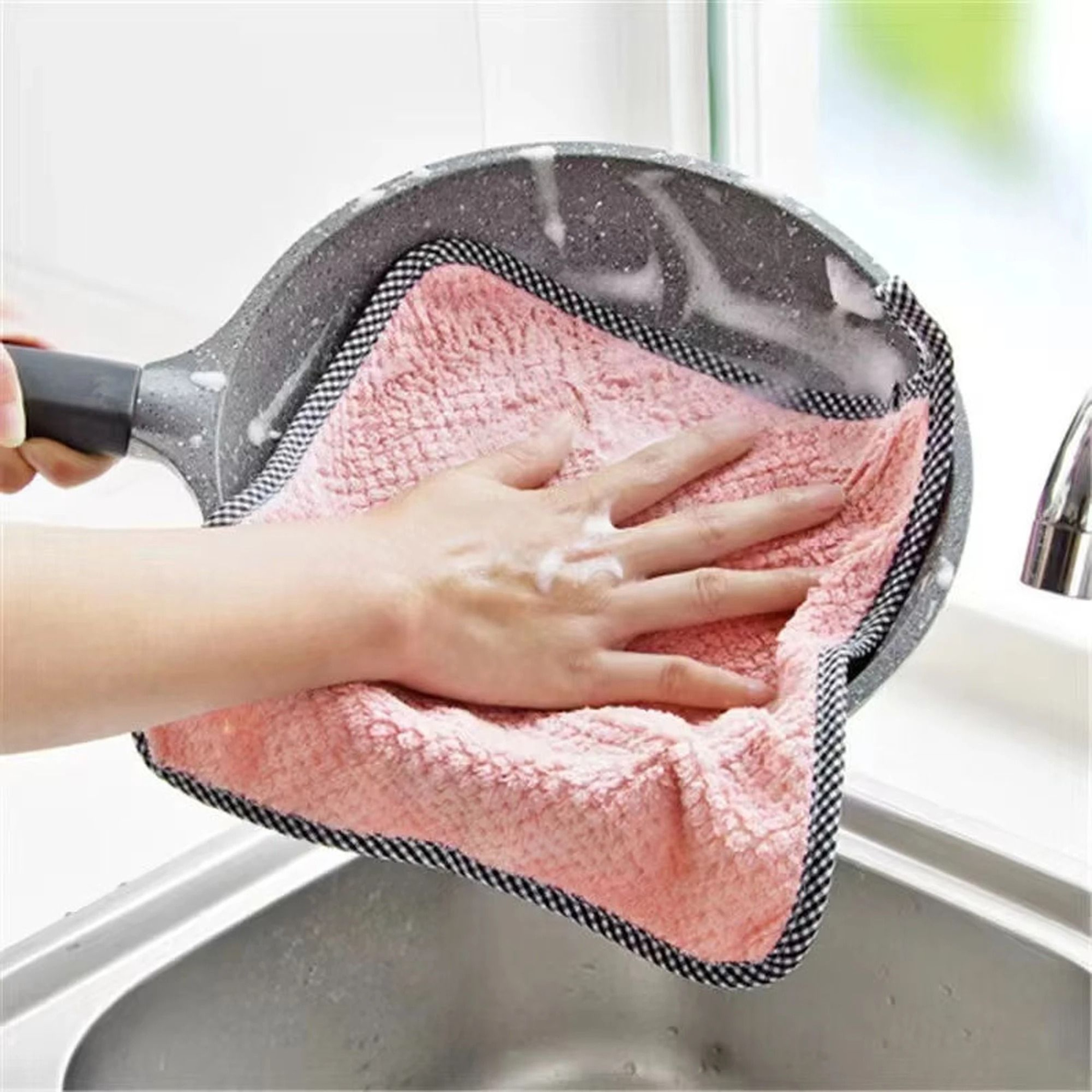 Non Stick Oil Absorbent Microfiber Kitchen Cleaning Cloths And Scouring Pads Set 1