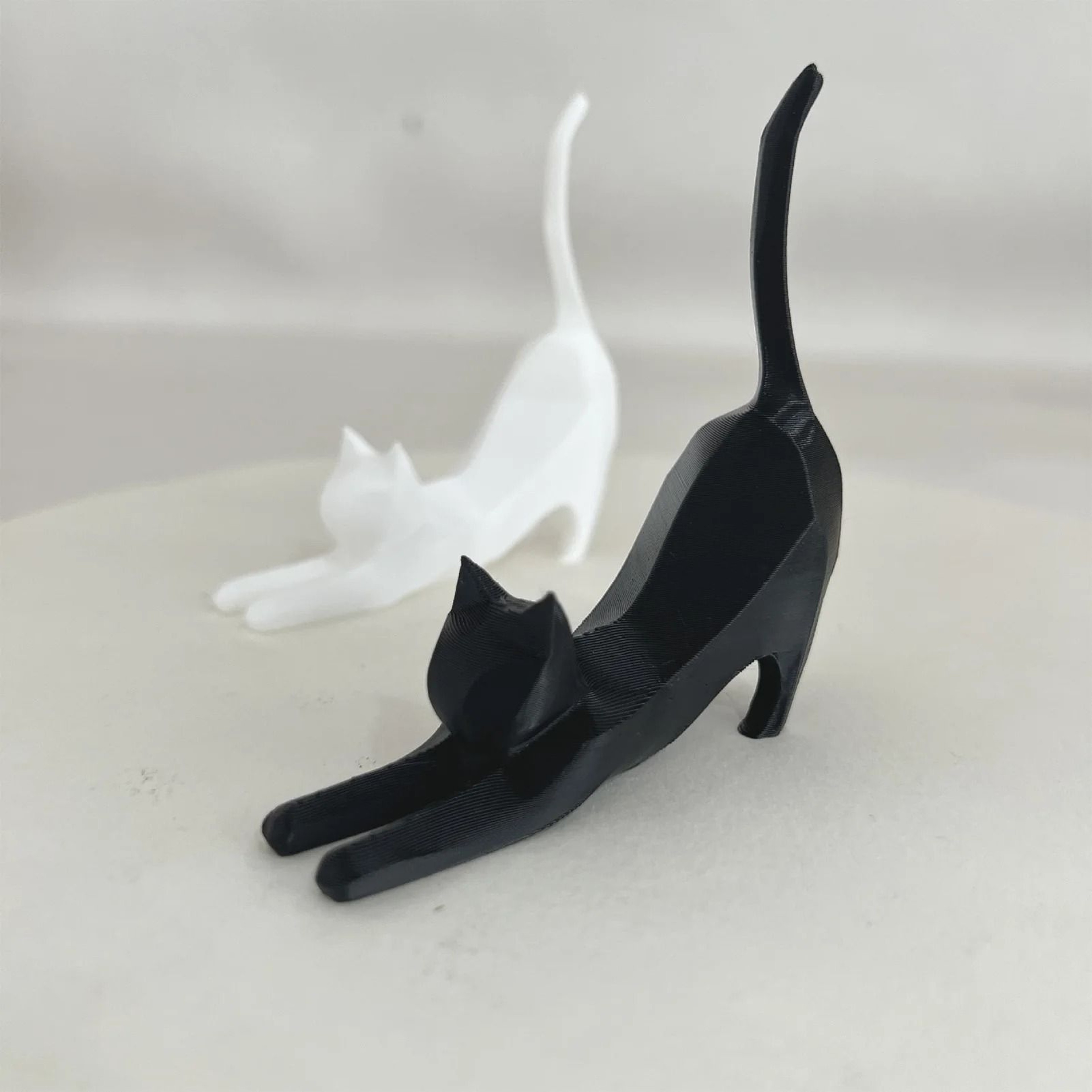 Tiny Stretching Cat Sculpture Miniature Figurine For Bookshelf And Desk Decor 0